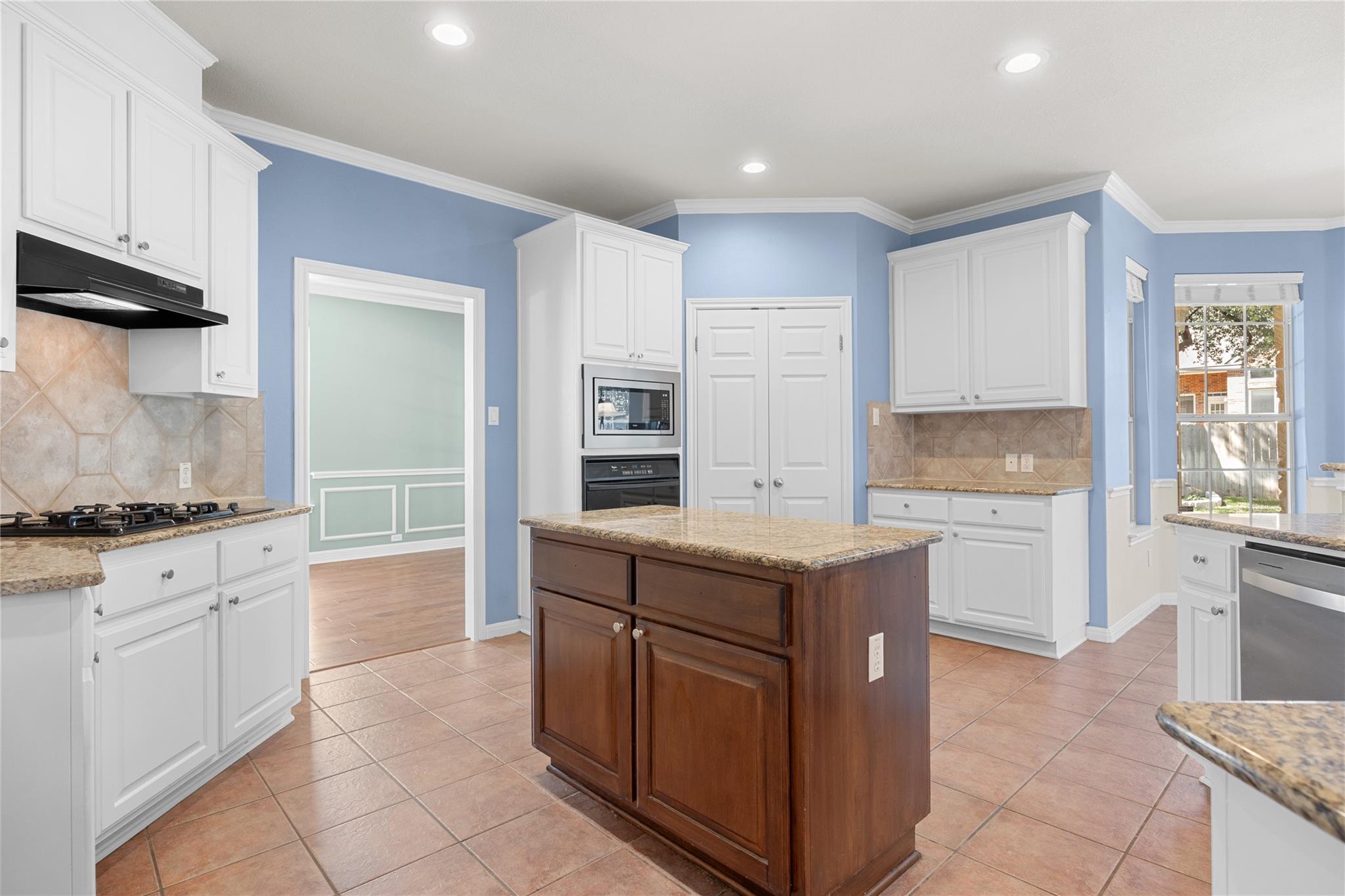 2722 Cedar Springs Pl, Round Rock, TX 78681