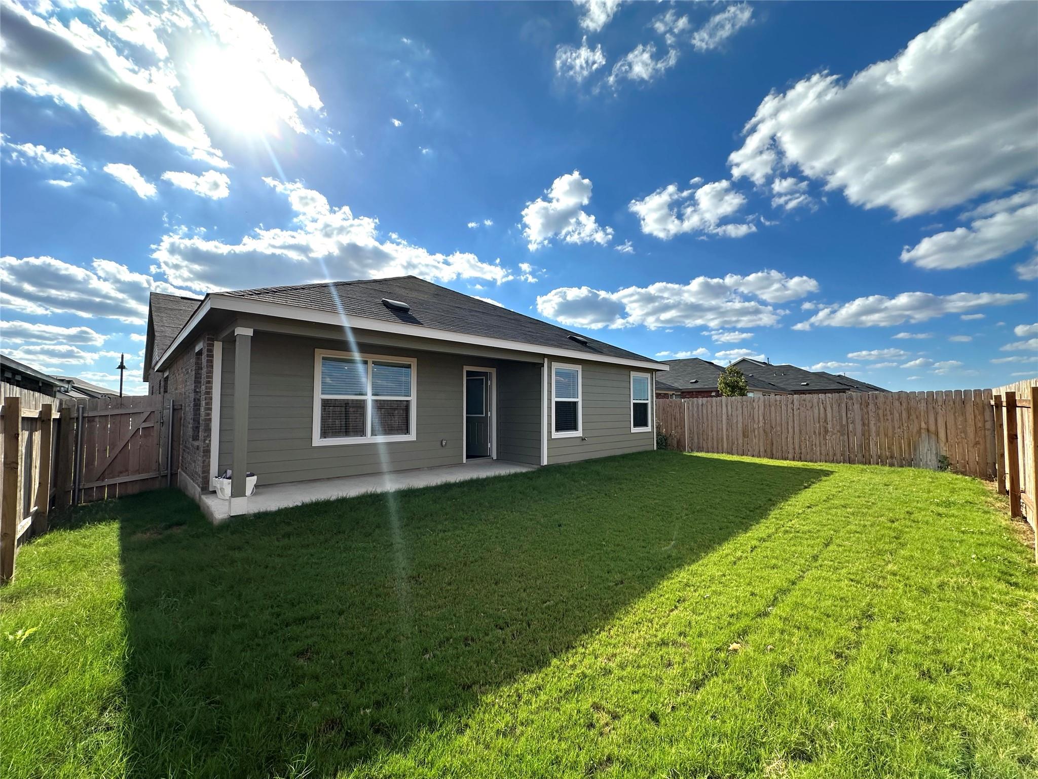 295 Alamito Ave, Kyle, TX 78640