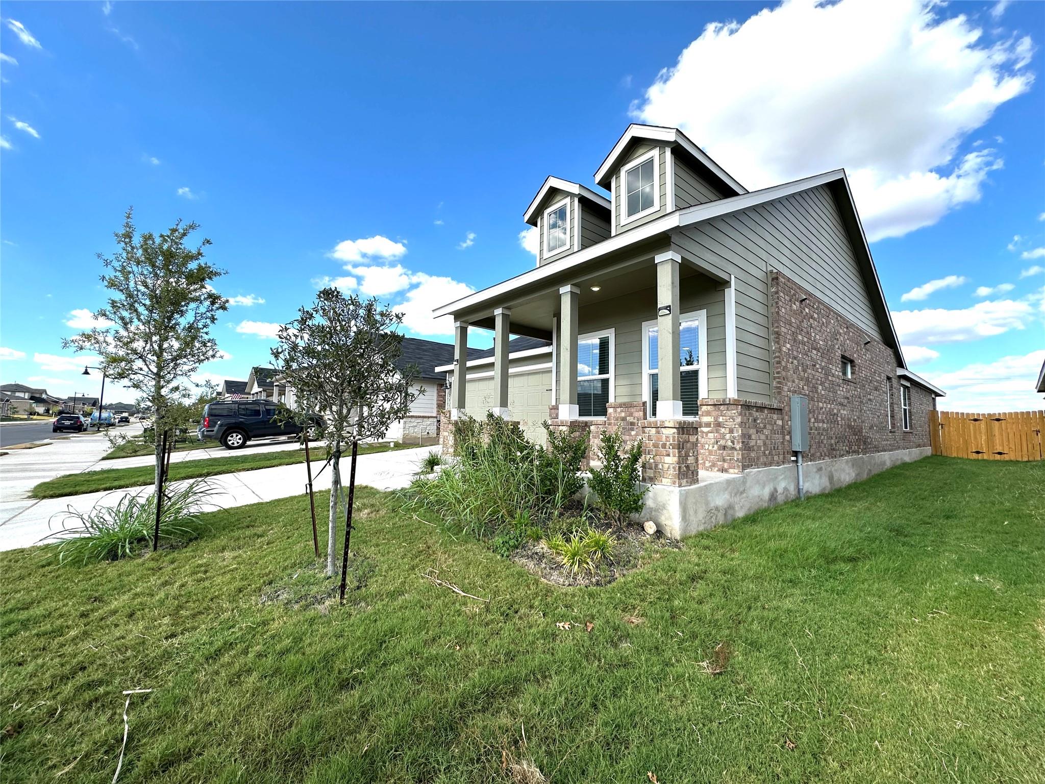 295 Alamito Ave, Kyle, TX 78640