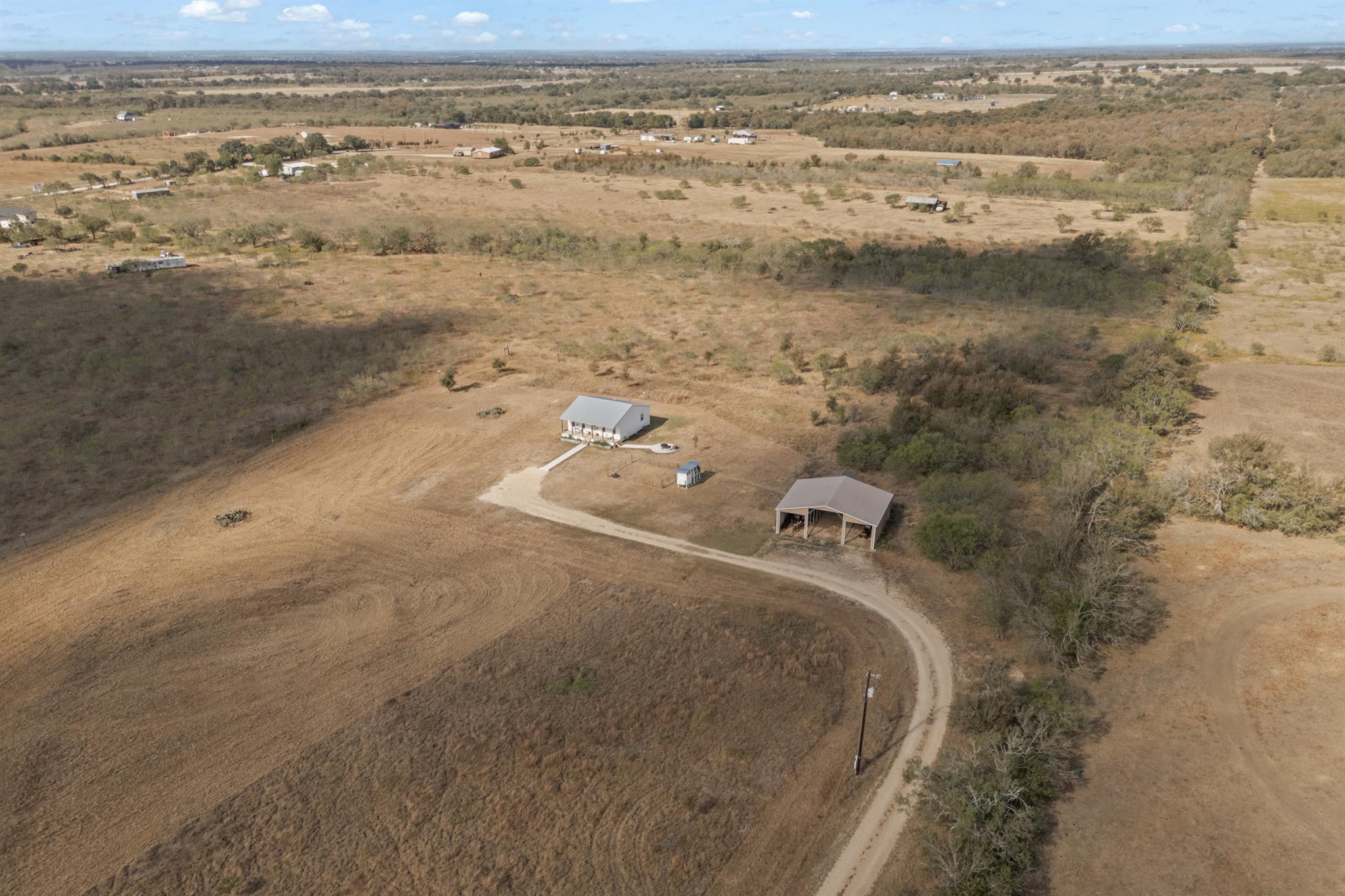 5287 Pettytown Rd, Red Rock, TX 78662