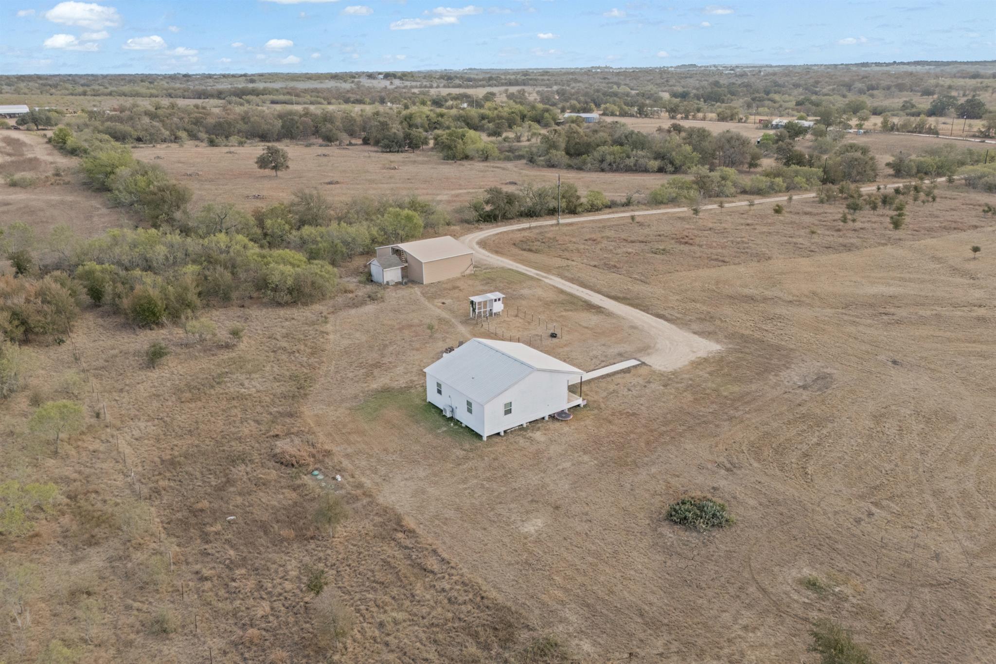 5287 Pettytown Rd, Red Rock, TX 78662