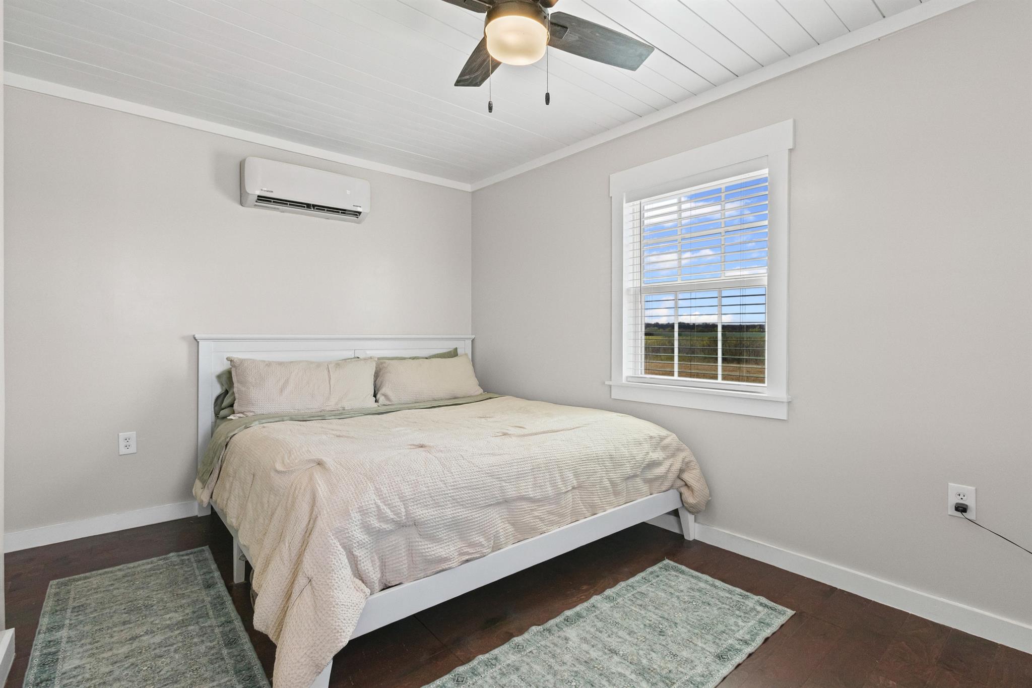 5287 Pettytown Rd, Red Rock, TX 78662