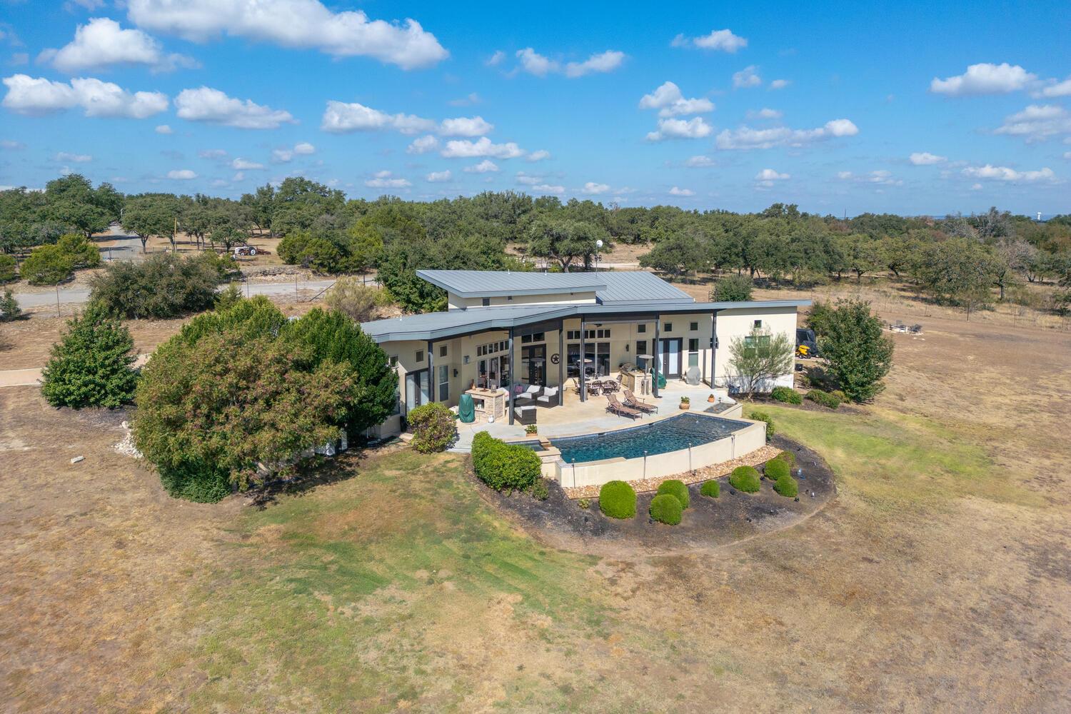 1758 Lincoln Smith Rd, Round Mountain, TX 78663