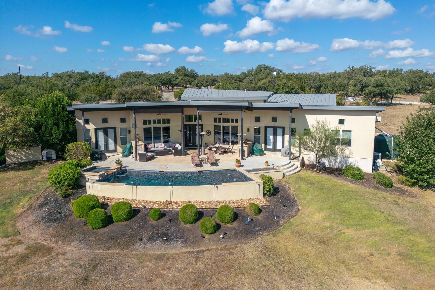 1758 Lincoln Smith Rd, Round Mountain, TX 78663