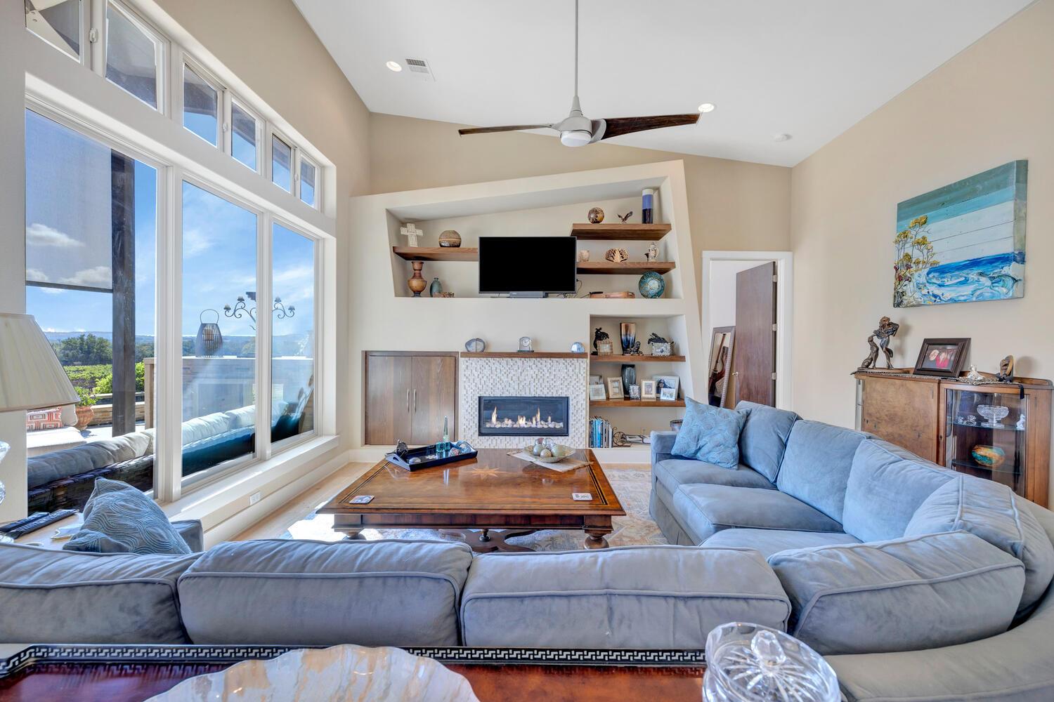 1758 Lincoln Smith Rd, Round Mountain, TX 78663