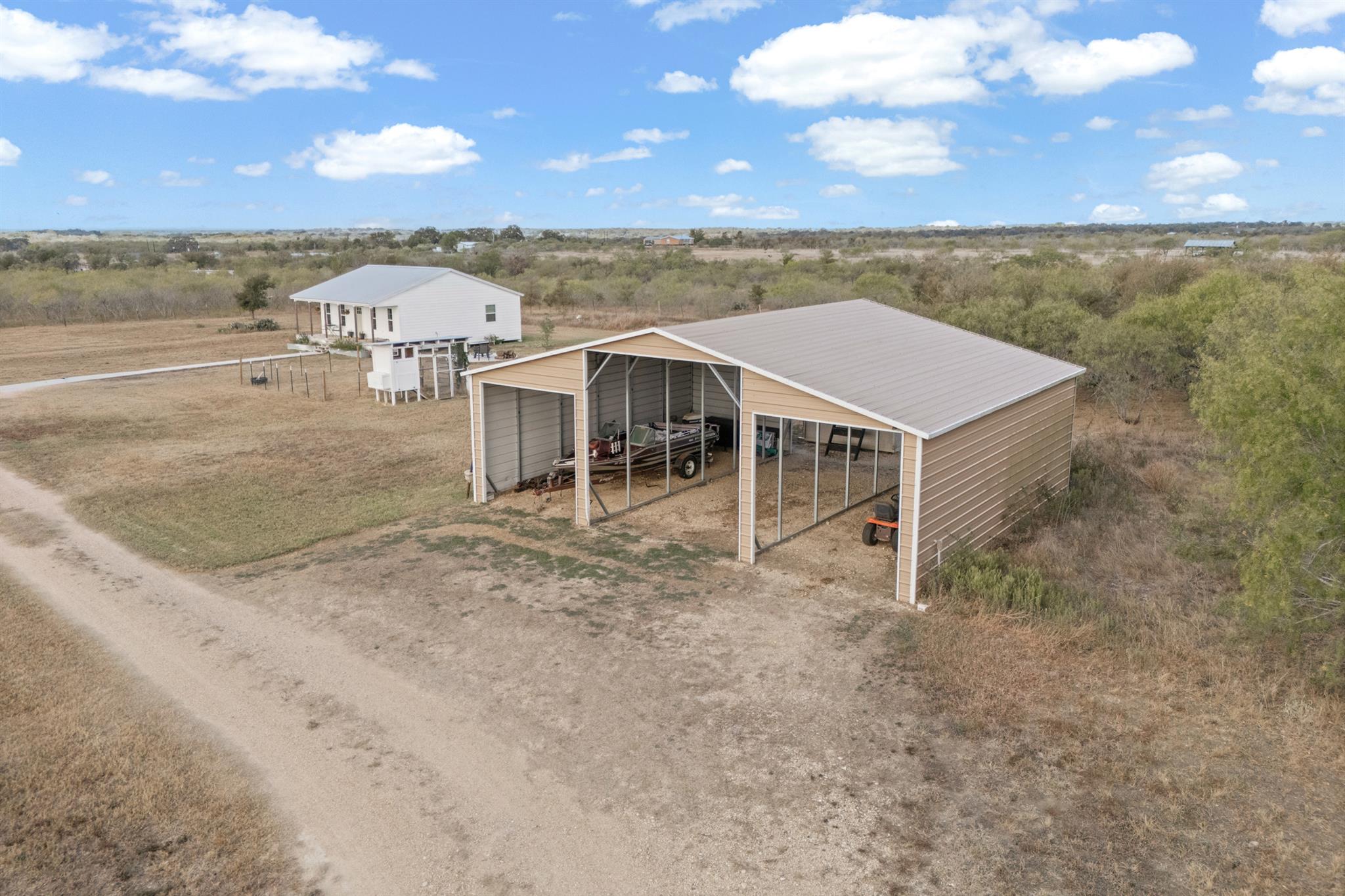 5287 Pettytown Rd, Red Rock, TX 78662