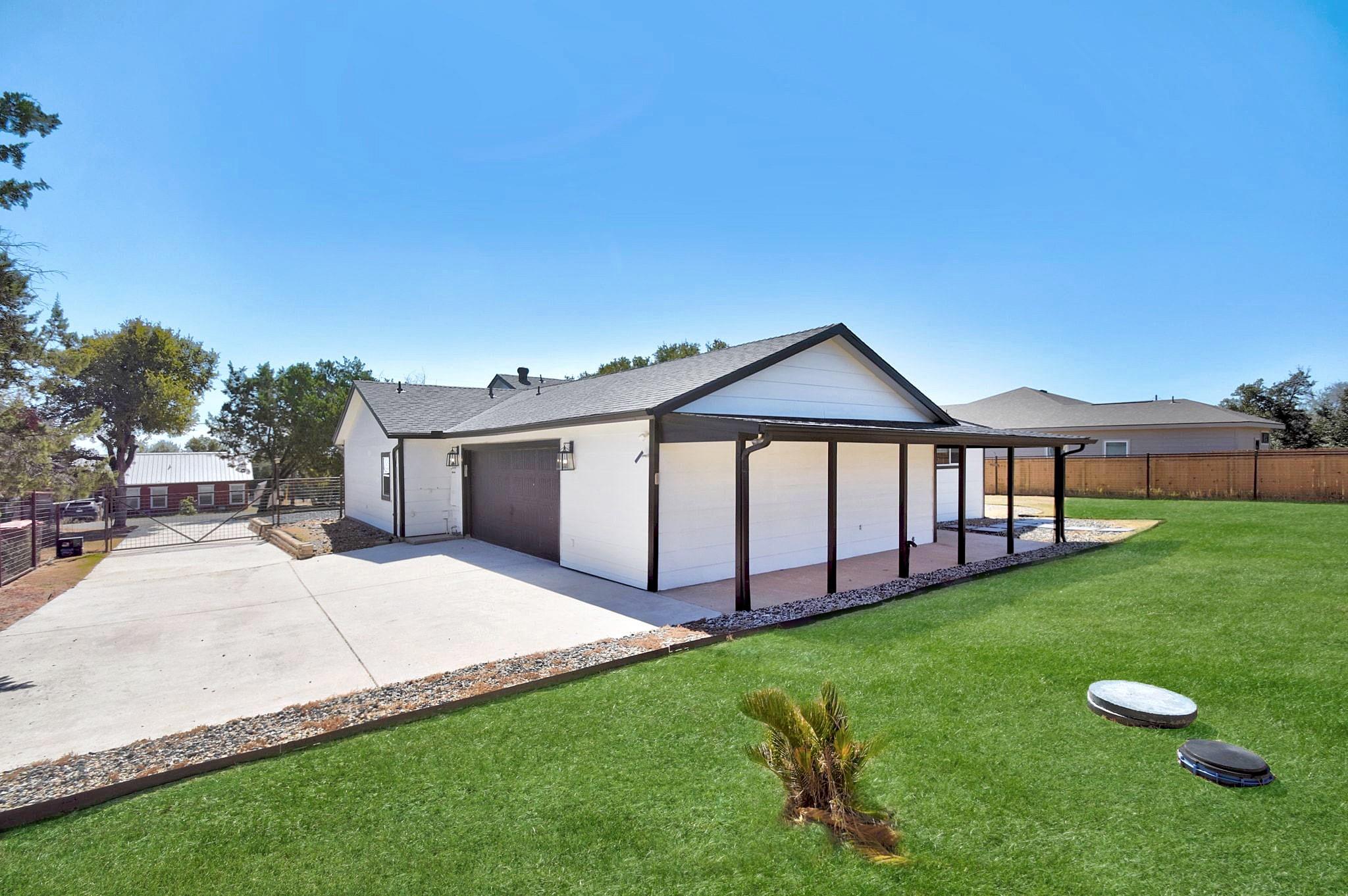 1265 Bob White Dr, Spring Branch, TX 78070