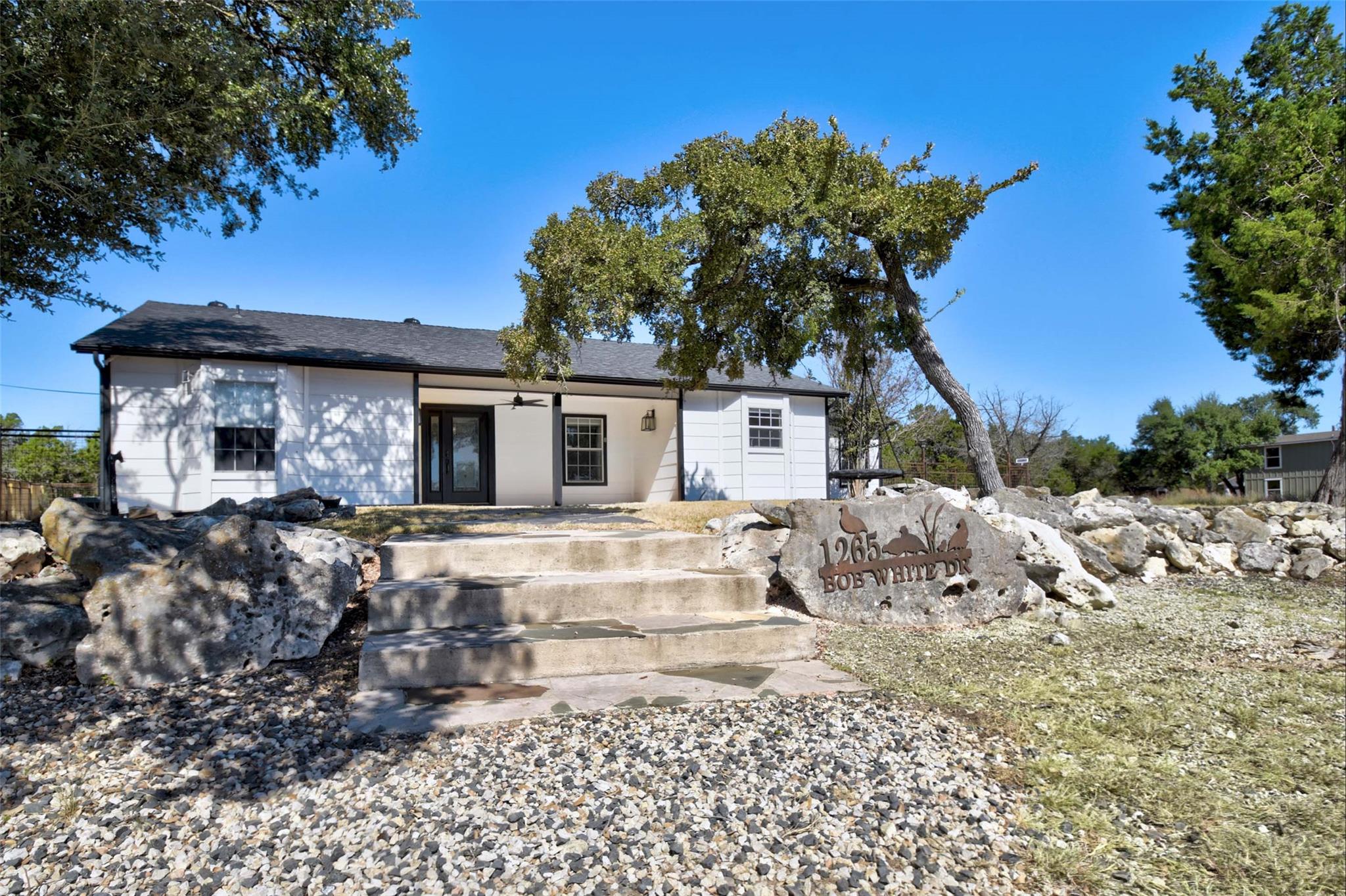 1265 Bob White Dr, Spring Branch, TX 78070