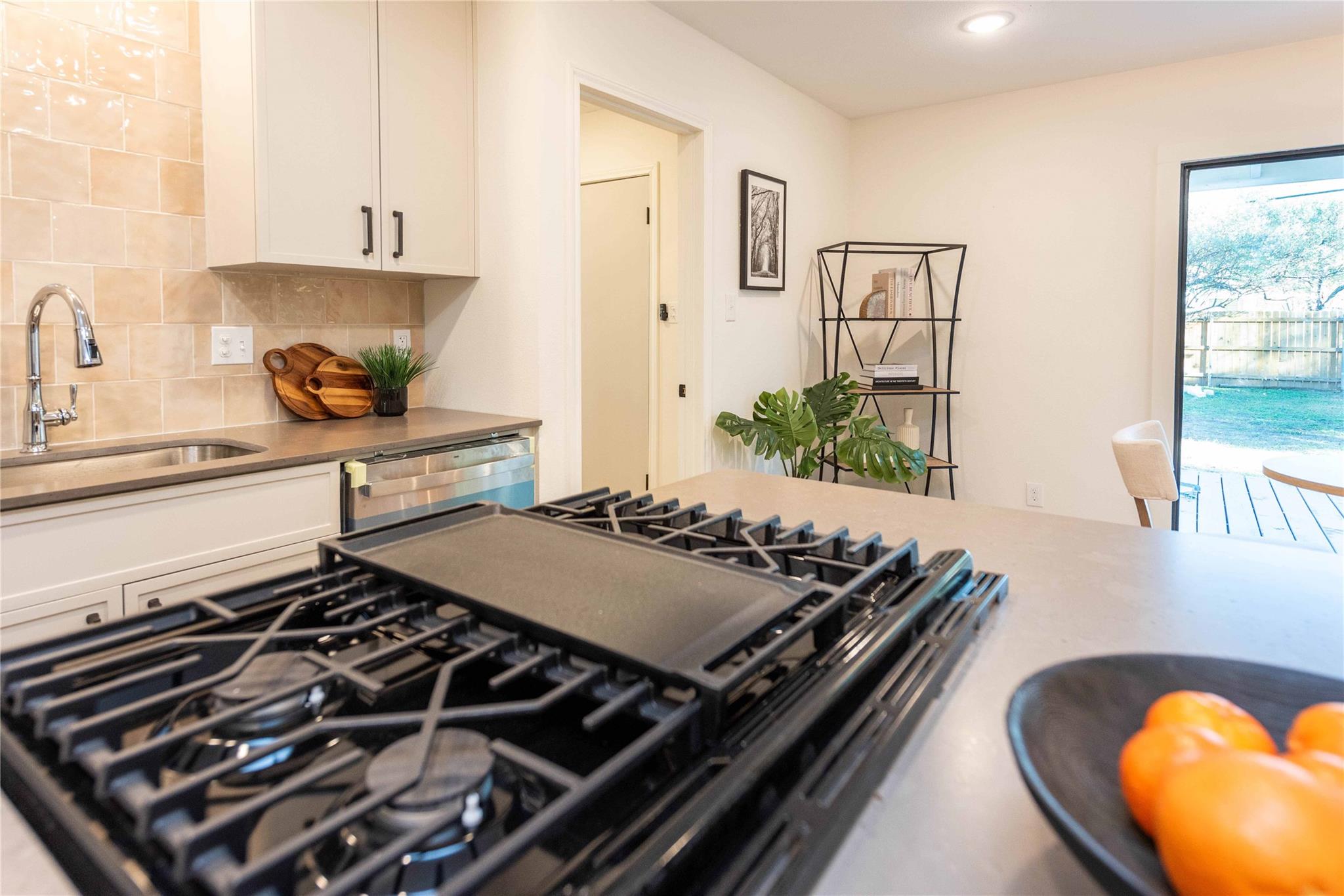 8101 Parkdale Dr, Austin, TX 78757