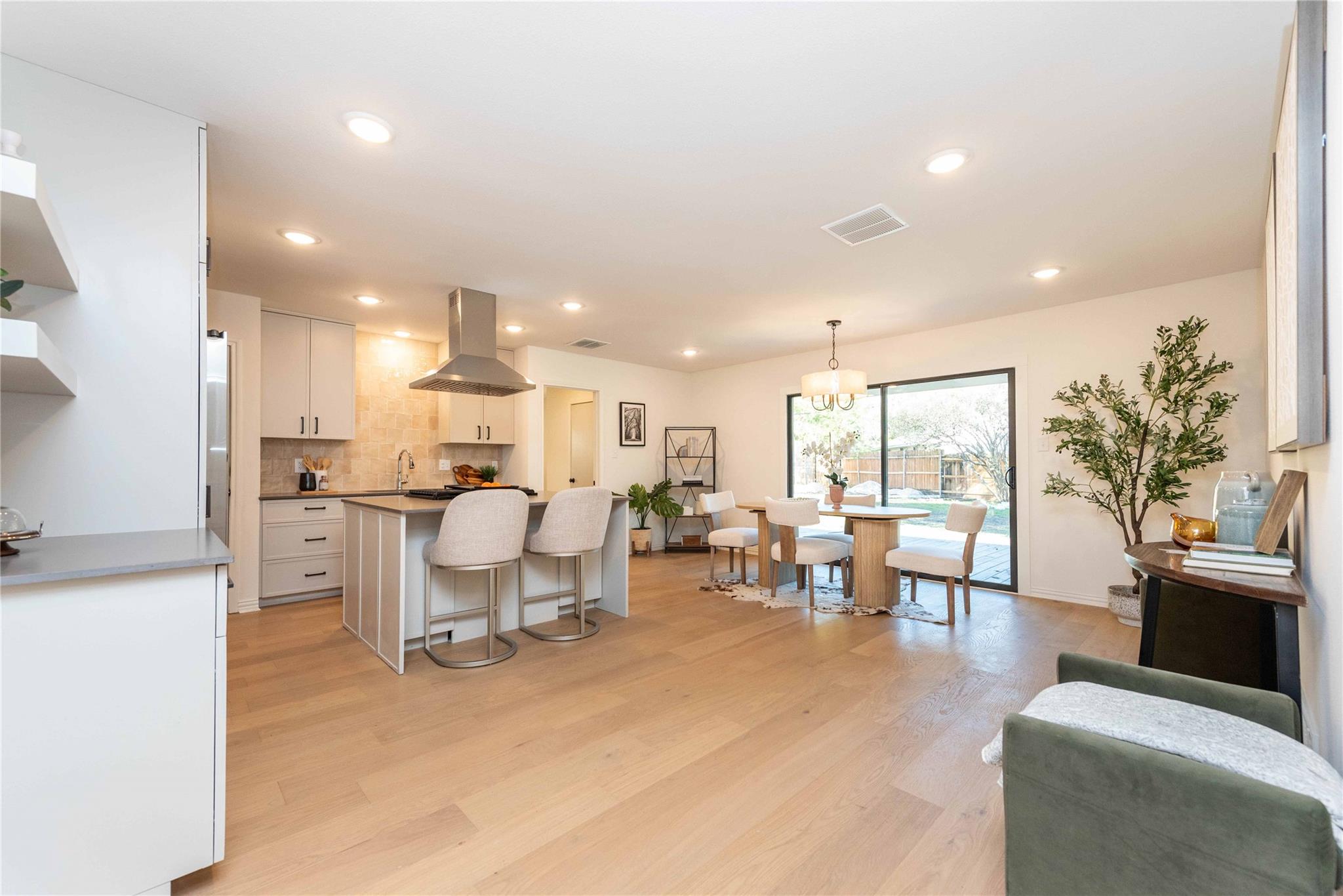 8101 Parkdale Dr, Austin, TX 78757