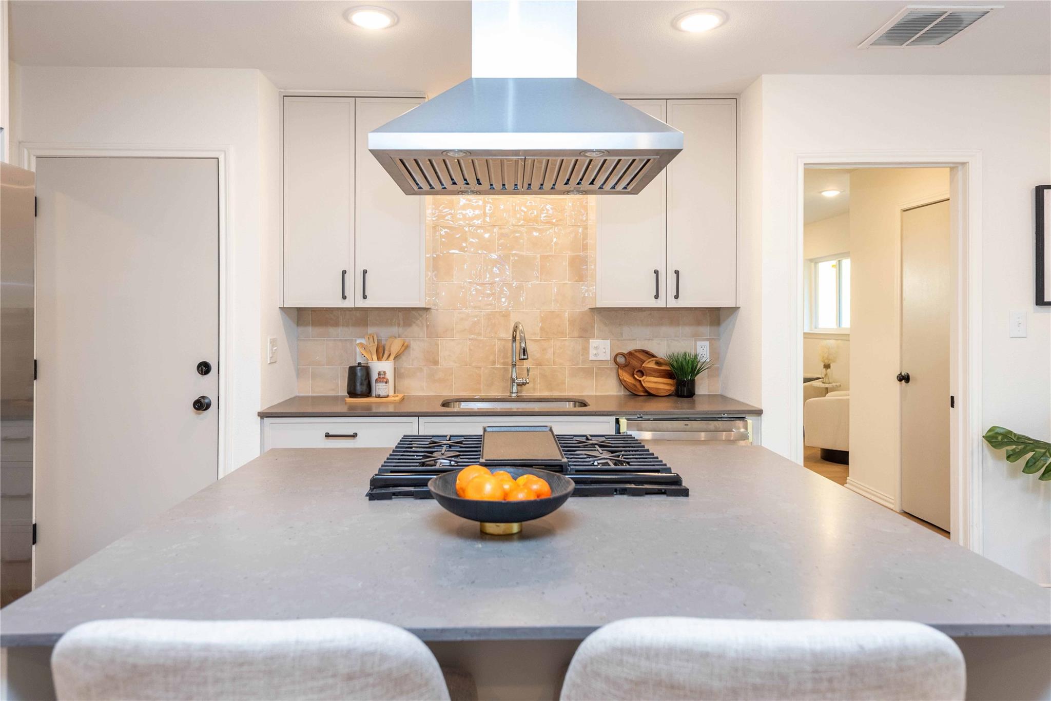 8101 Parkdale Dr, Austin, TX 78757