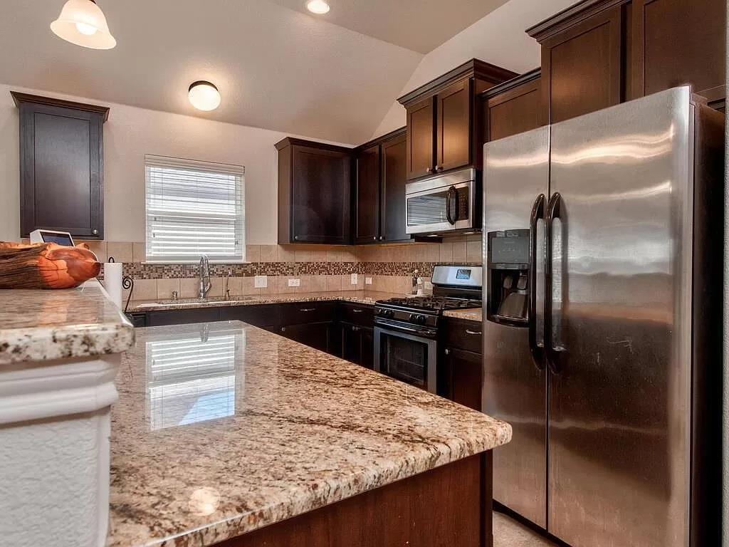 8217 Reggio St, Round Rock, TX 78665