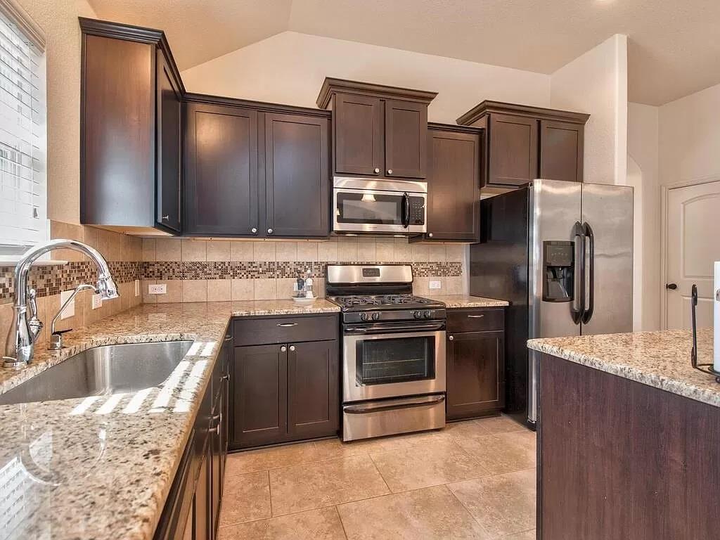 8217 Reggio St, Round Rock, TX 78665