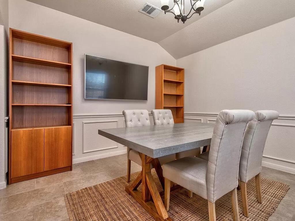 8217 Reggio St, Round Rock, TX 78665