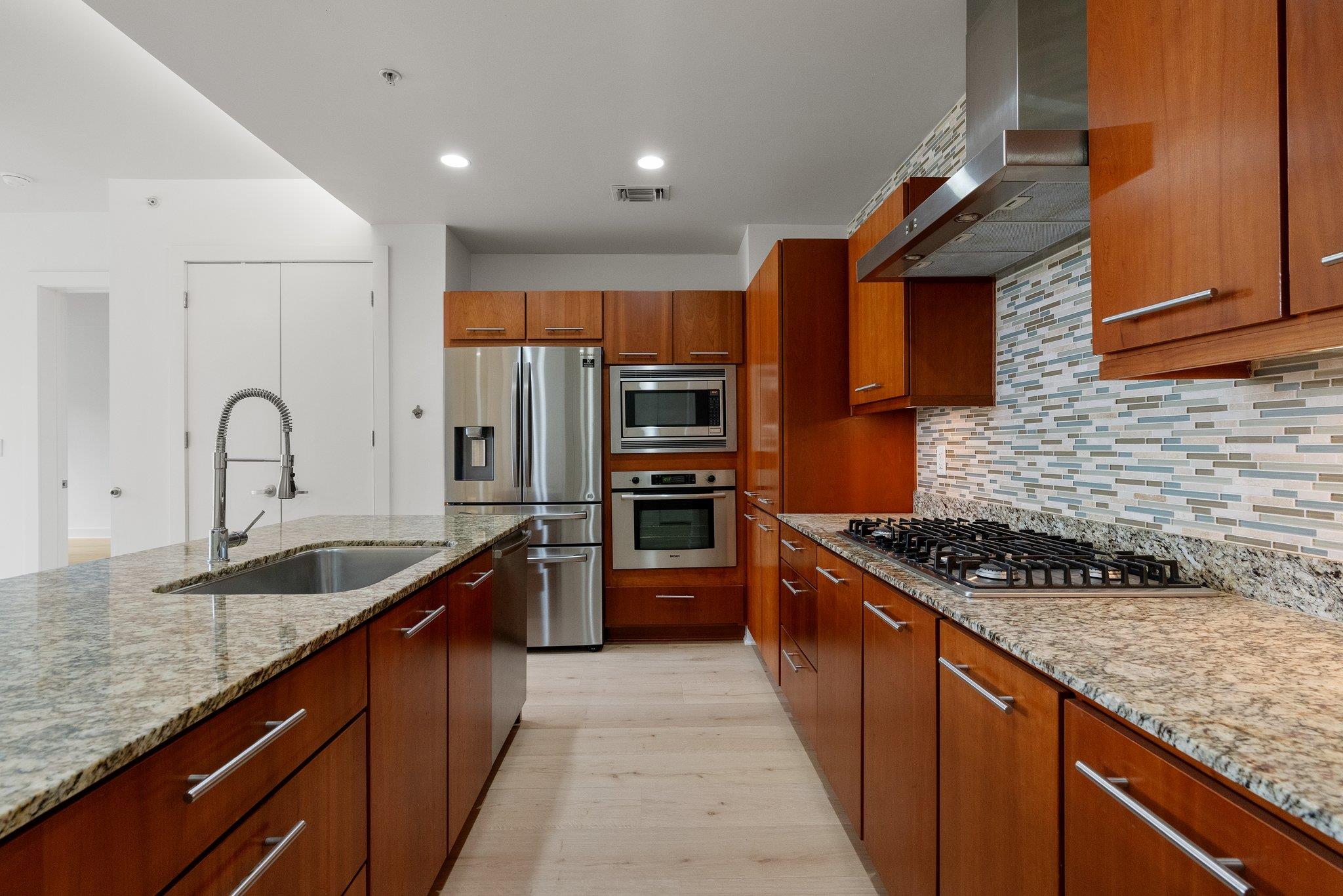 210 Lee Barton Dr # 517, Austin, TX 78704