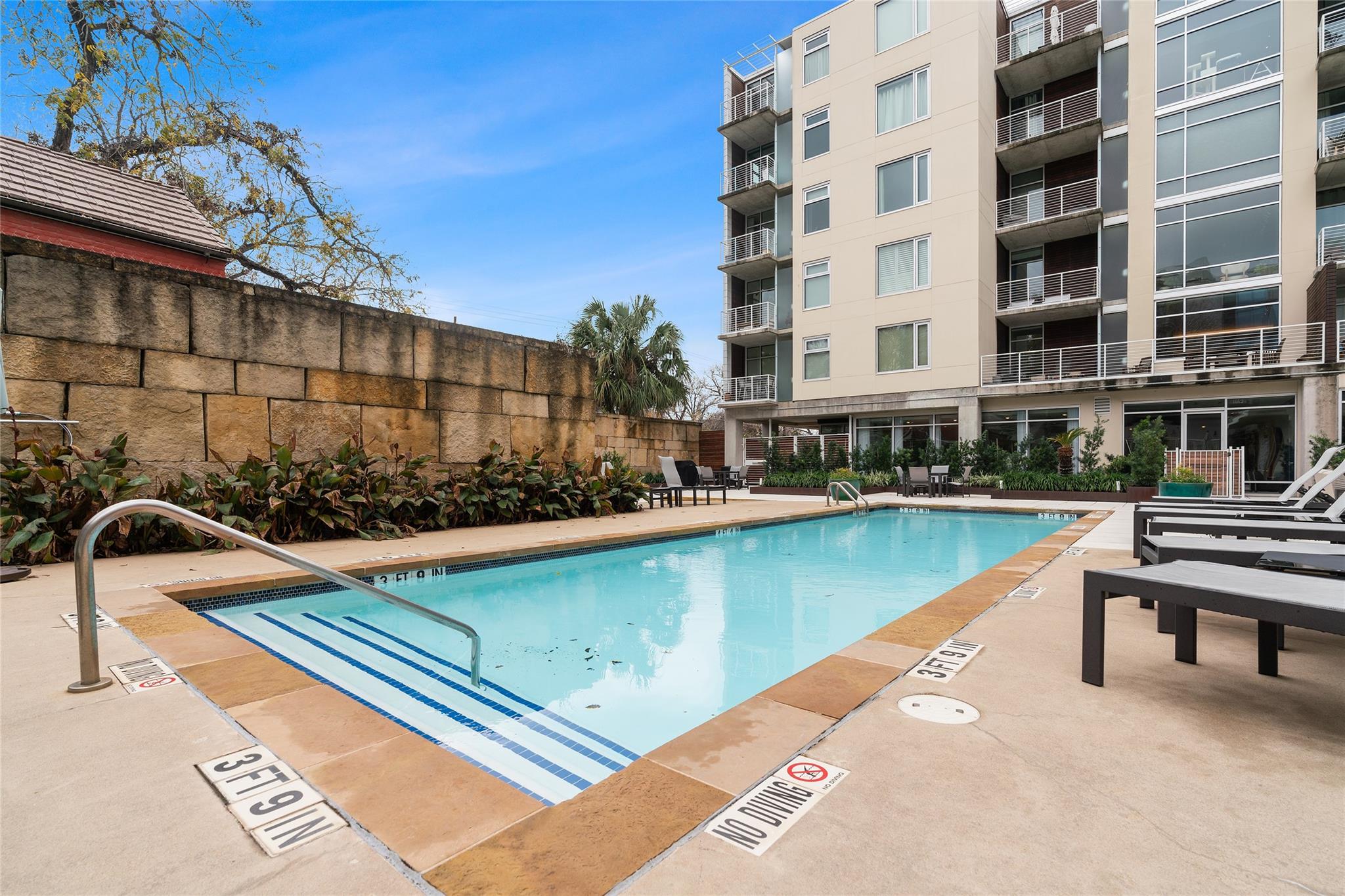 210 Lee Barton Dr # 517, Austin, TX 78704