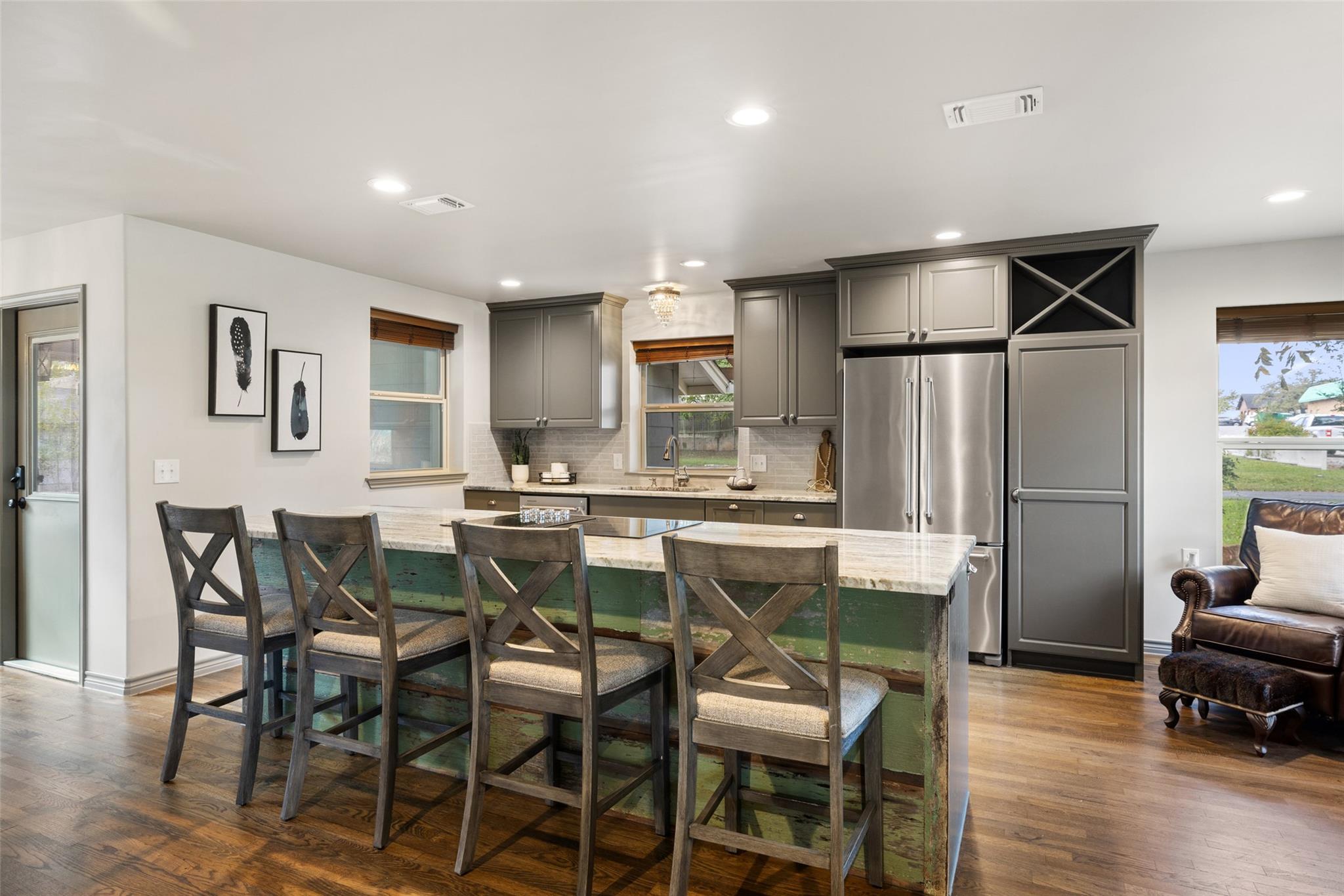 700 5th St, Marble Falls, TX 78654