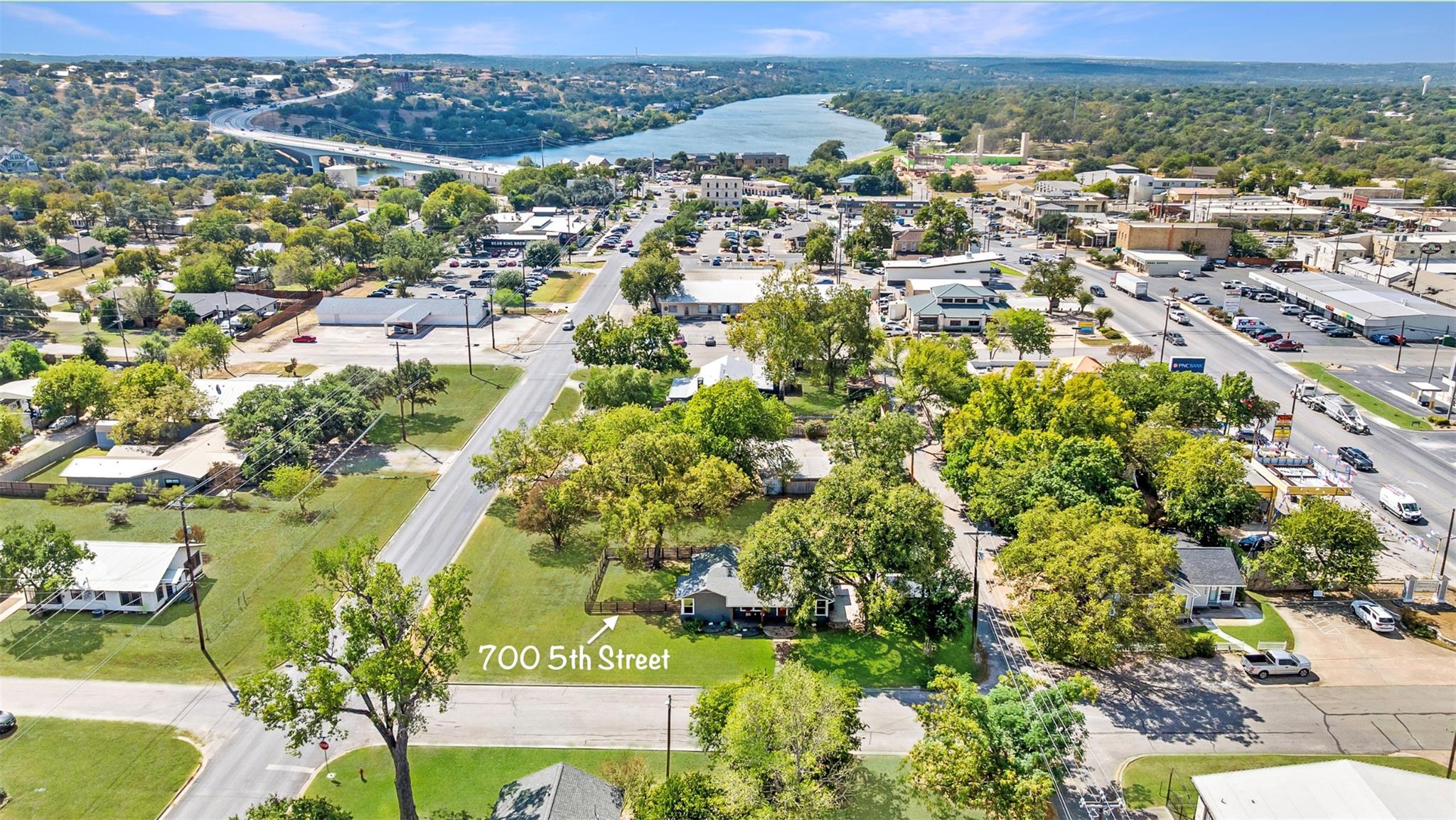 700 5th St, Marble Falls, TX 78654