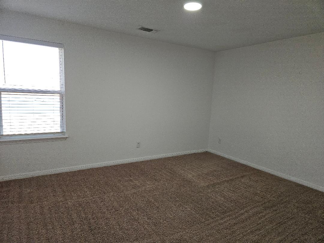 18412 Speculator Ln, Elgin, TX 78621