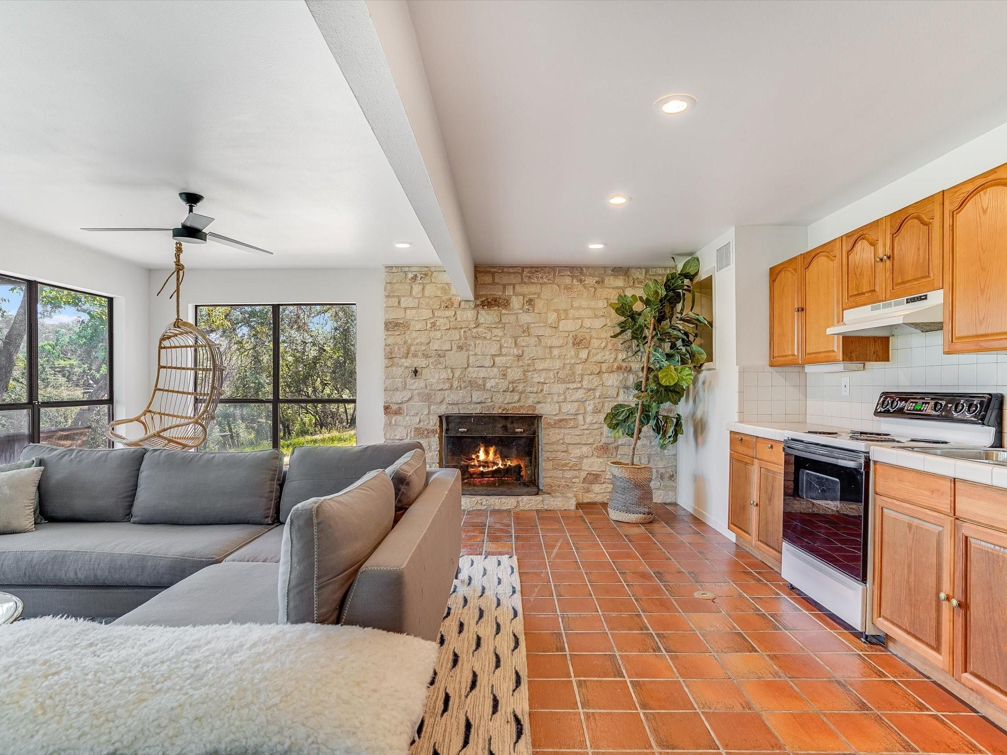 1302 Wild Basin Ldg, Austin, TX 78746