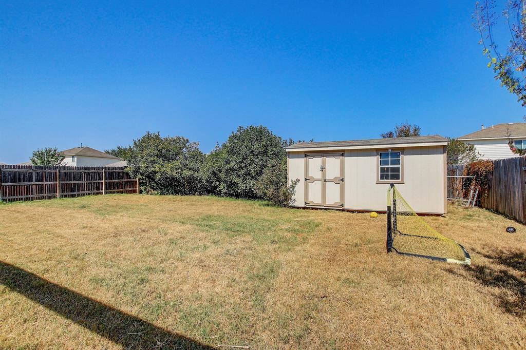 215 Wild Cat Dr, Bastrop, TX 78602