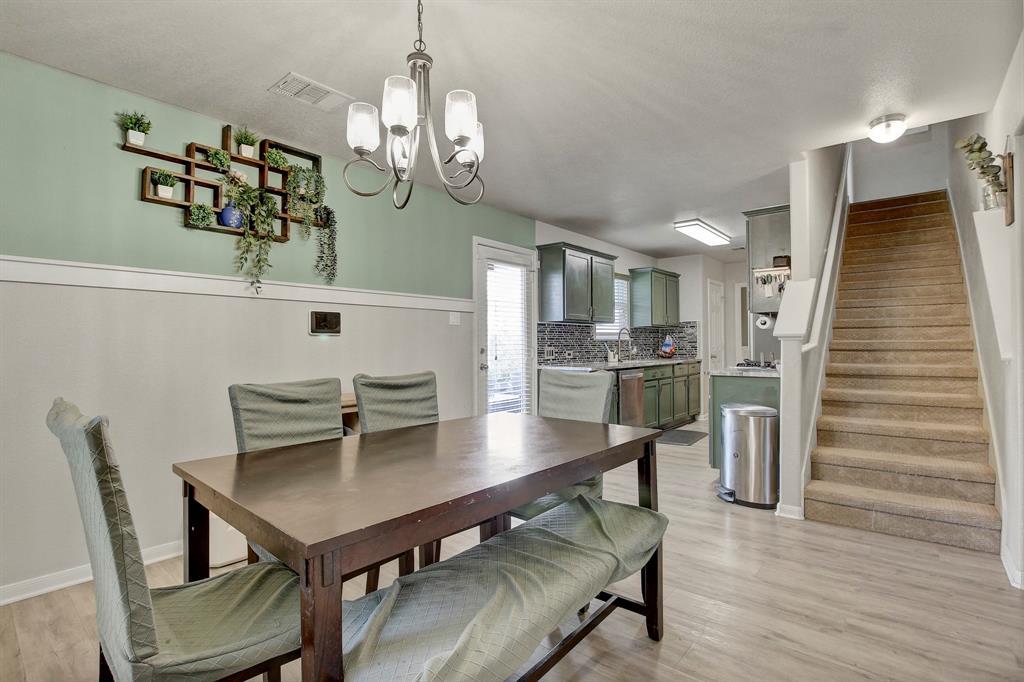 215 Wild Cat Dr, Bastrop, TX 78602