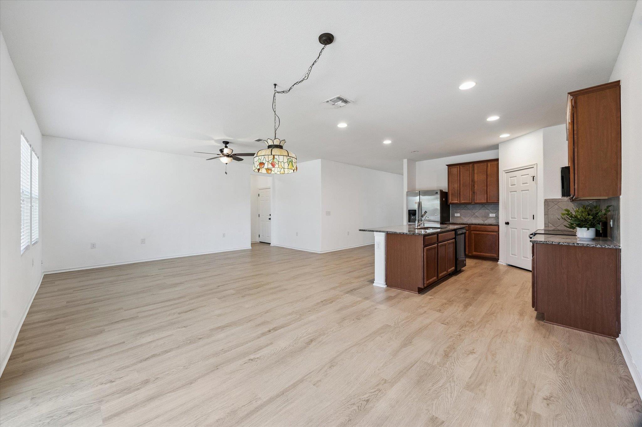 6320 Routenburn St, Austin, TX 78754