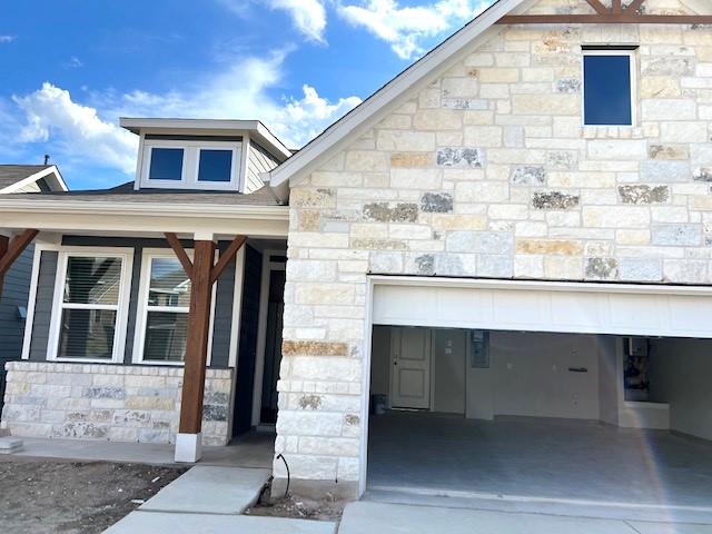 302 Marjorie Dr, Hutto, TX 78634