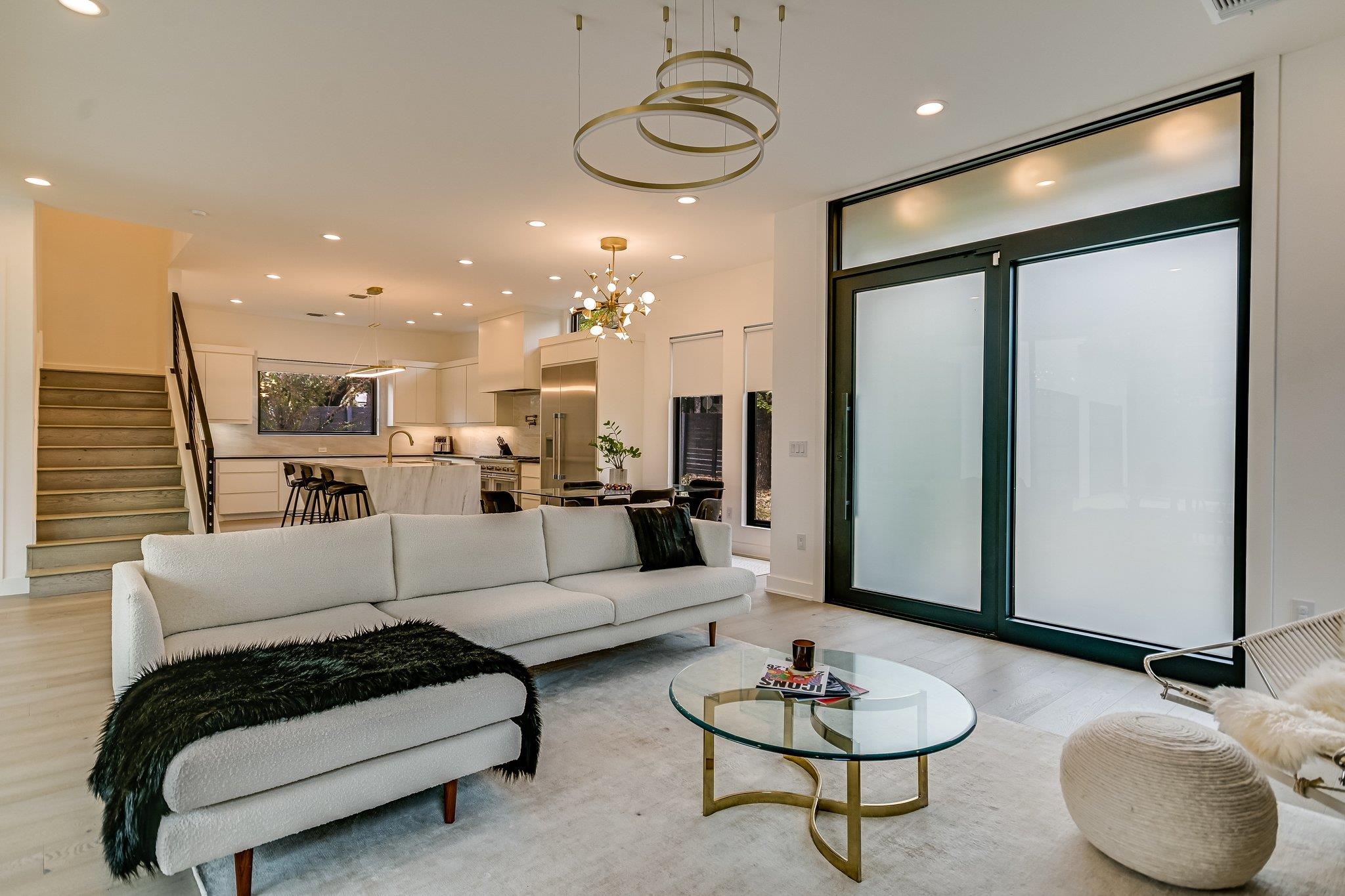 2015 De Verne St, Austin, TX 78704