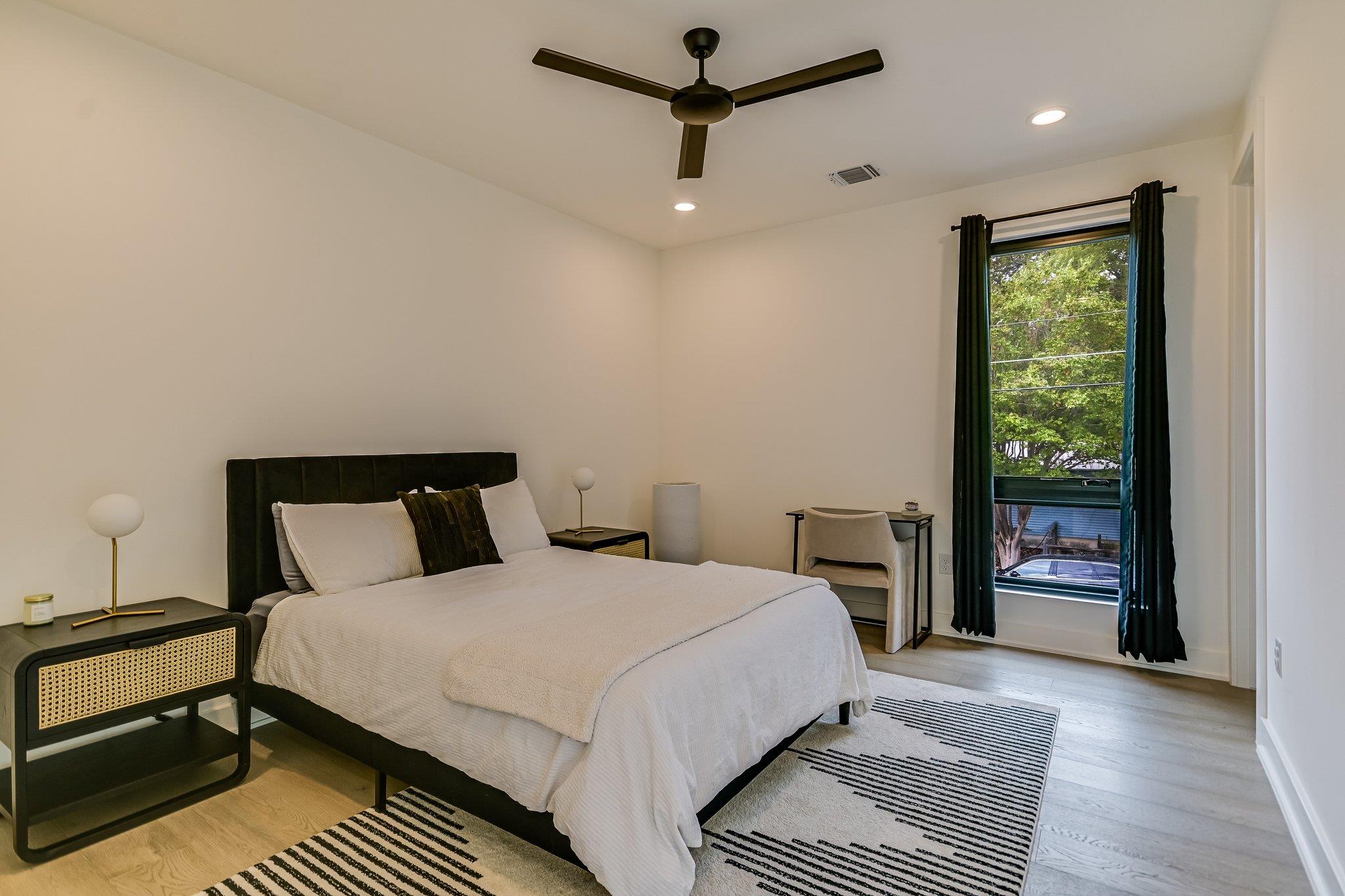 2015 De Verne St, Austin, TX 78704