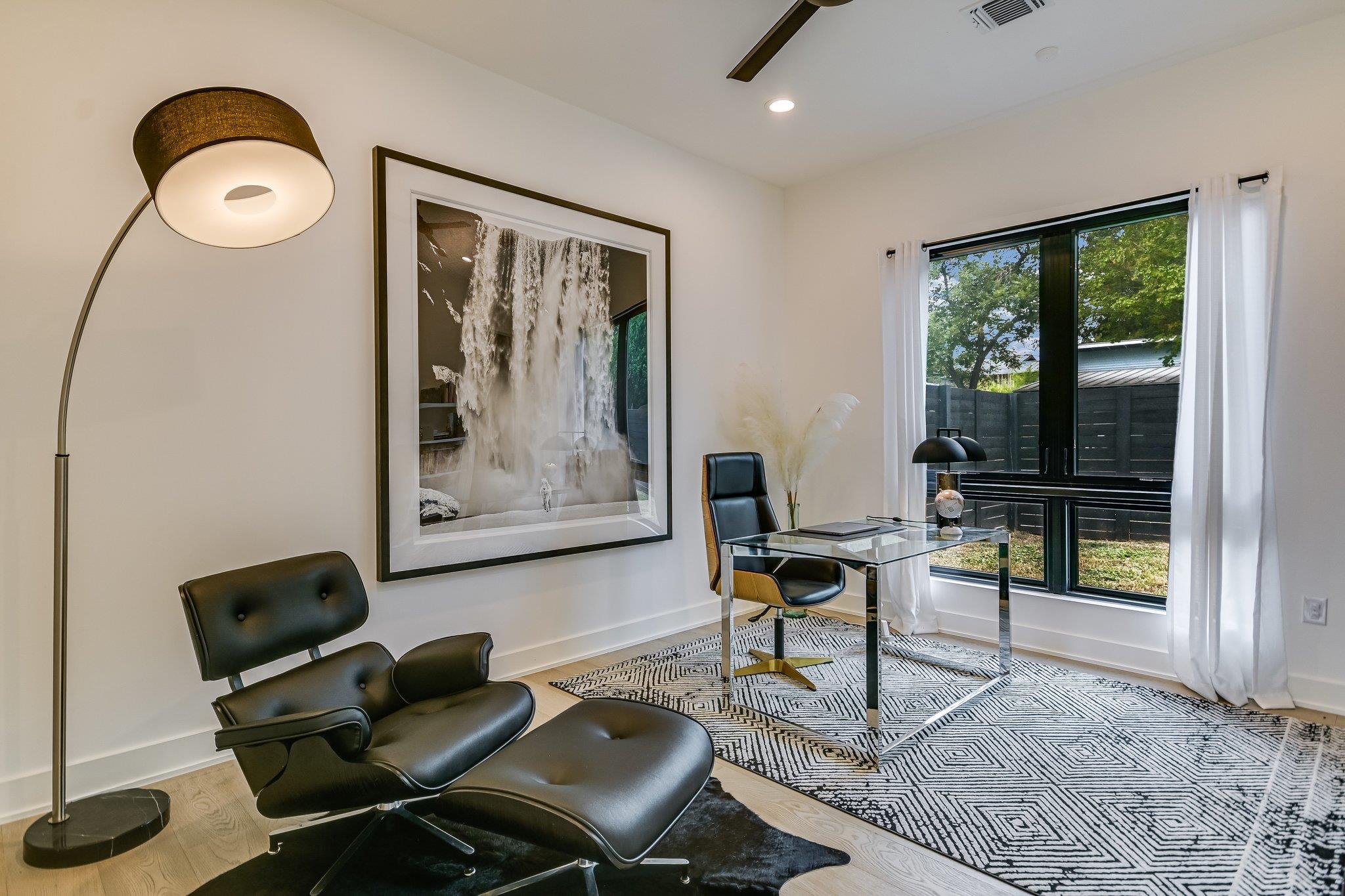 2015 De Verne St, Austin, TX 78704