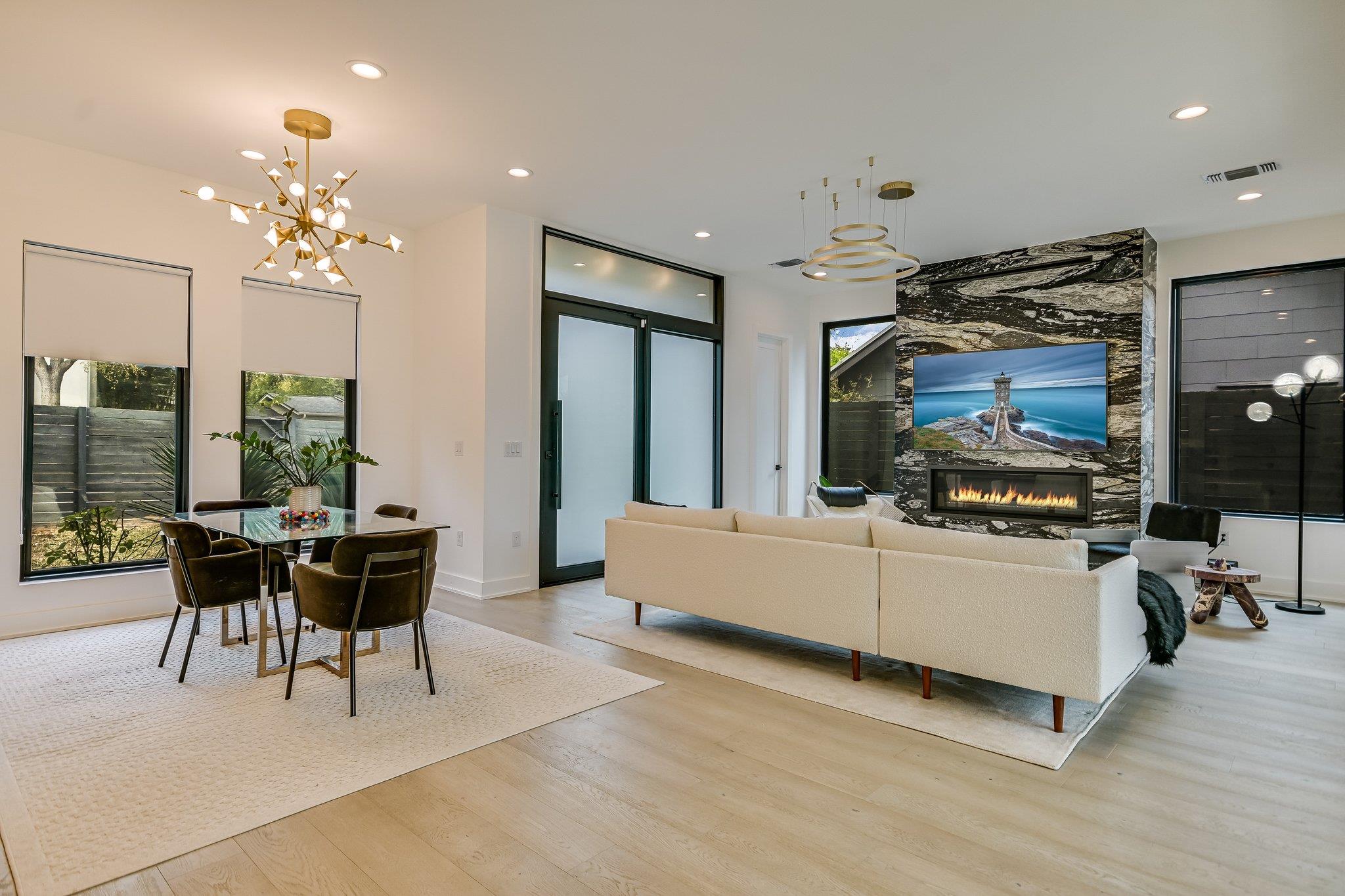 2015 De Verne St, Austin, TX 78704