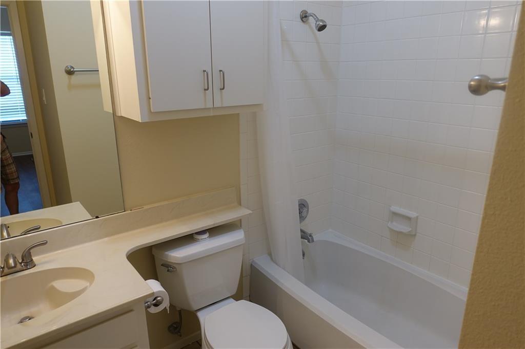 106 E 30th St # 206, Austin, TX 78705