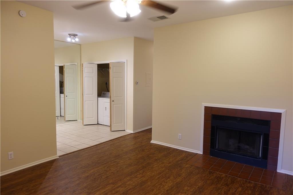 106 E 30th St # 206, Austin, TX 78705