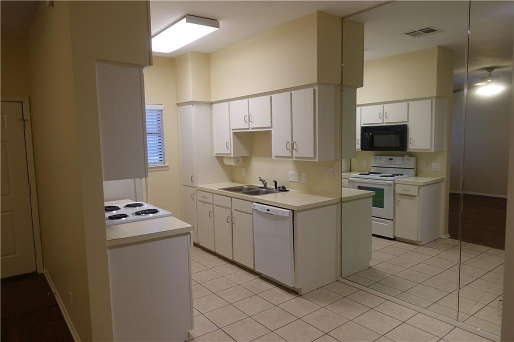 106 E 30th St # 206, Austin, TX 78705