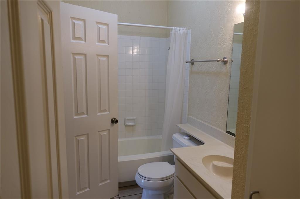 106 E 30th St # 206, Austin, TX 78705