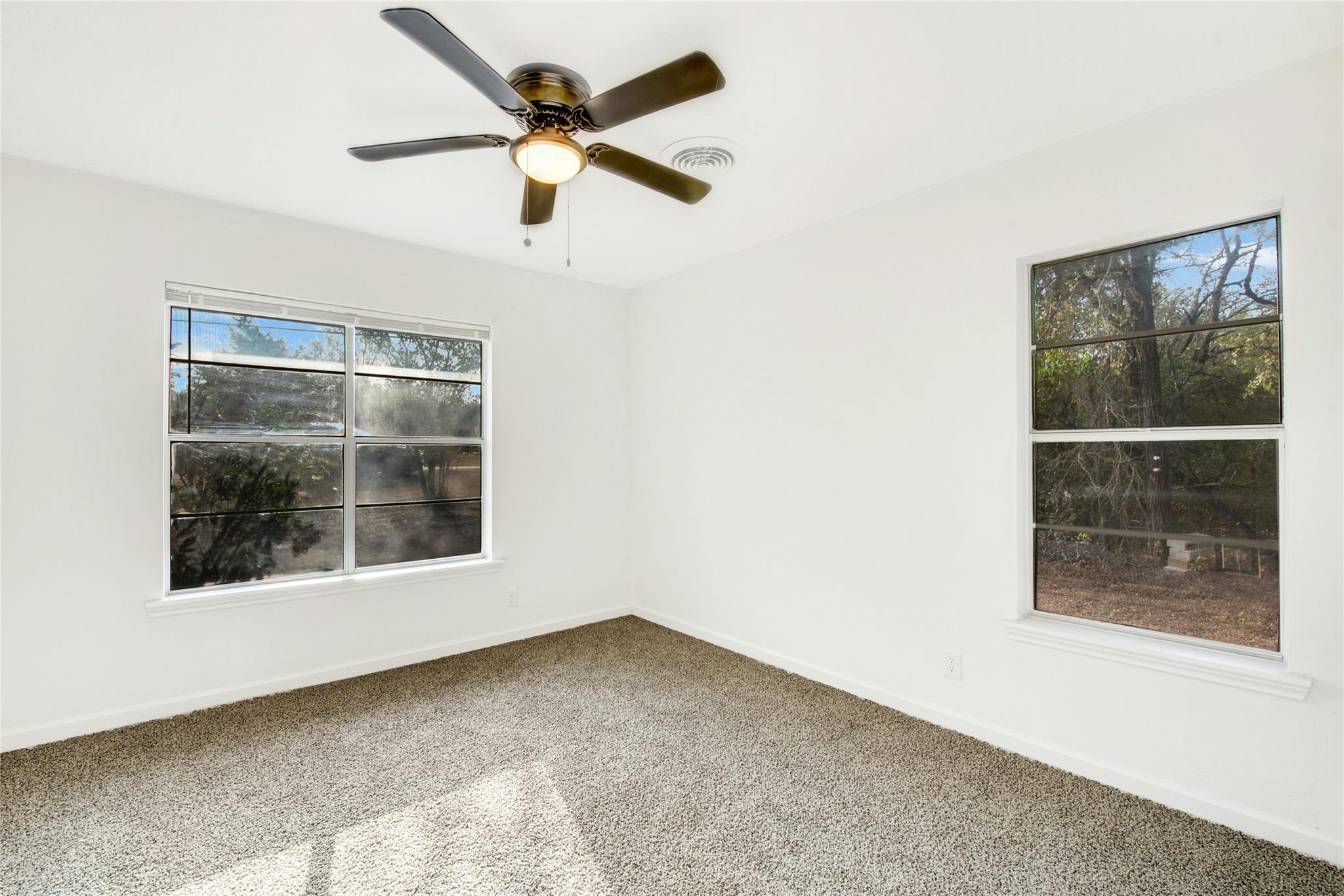 122 Blanket Flower Dr, Bastrop, TX 78602