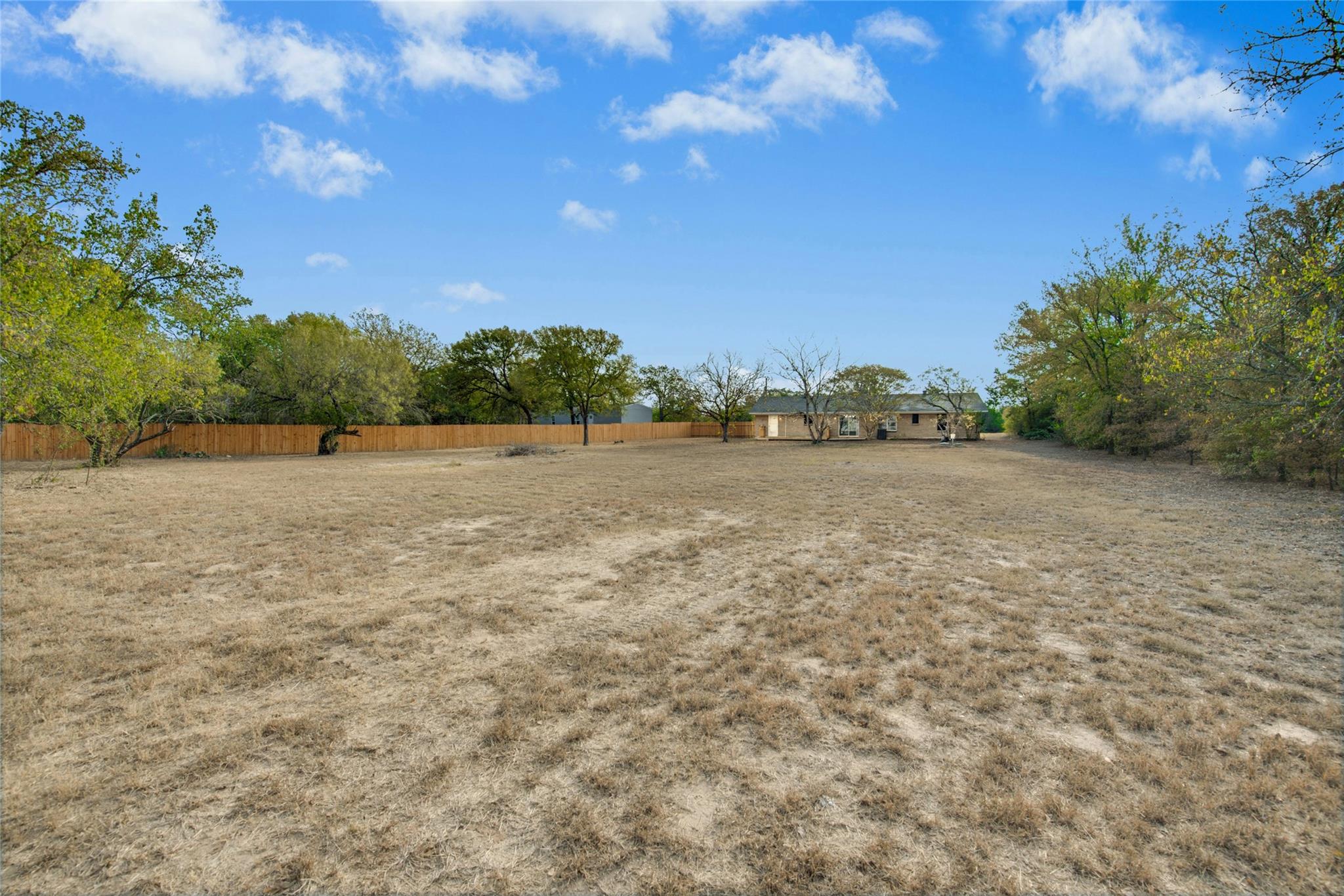 122 Blanket Flower Dr, Bastrop, TX 78602