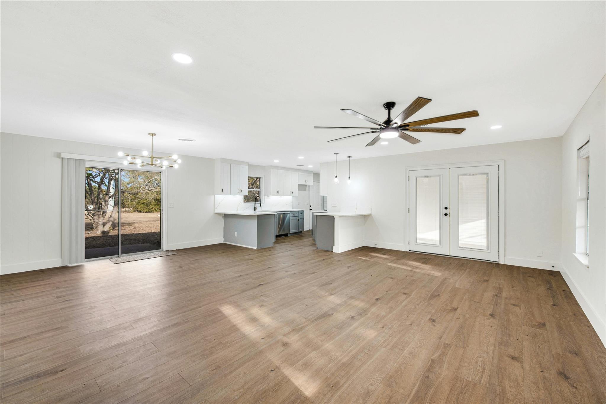 122 Blanket Flower Dr, Bastrop, TX 78602