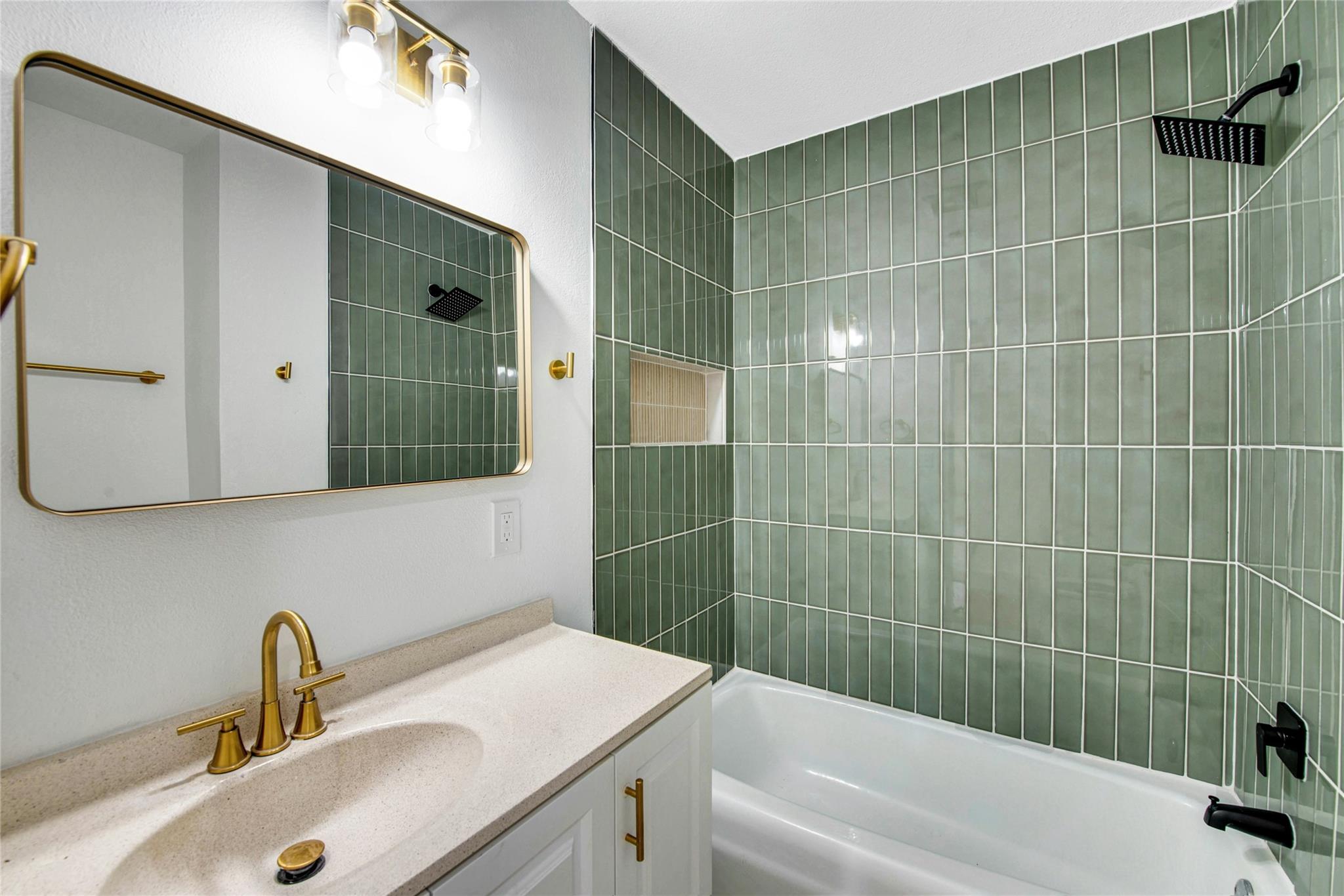 122 Blanket Flower Dr, Bastrop, TX 78602