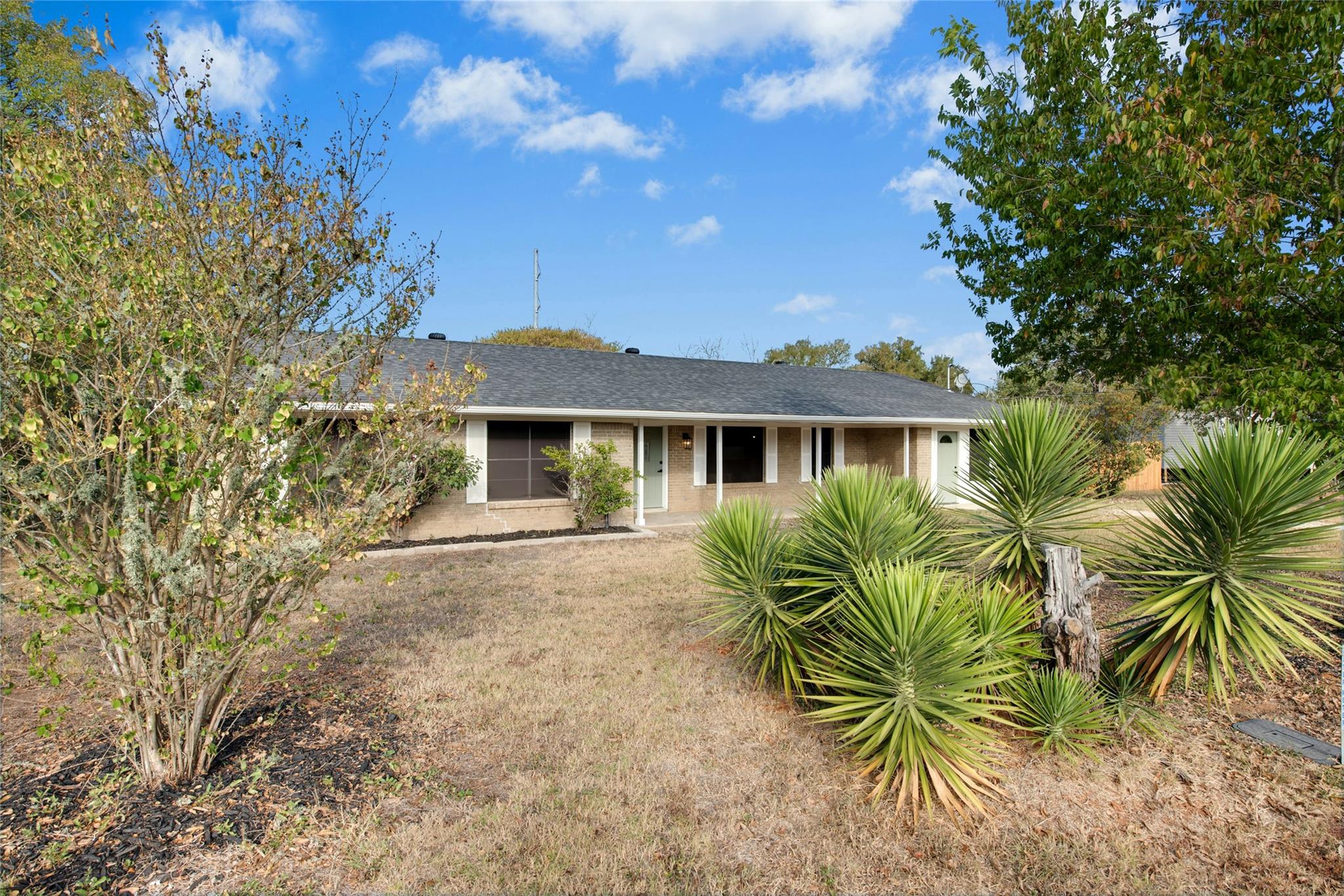 122 Blanket Flower Dr, Bastrop, TX 78602