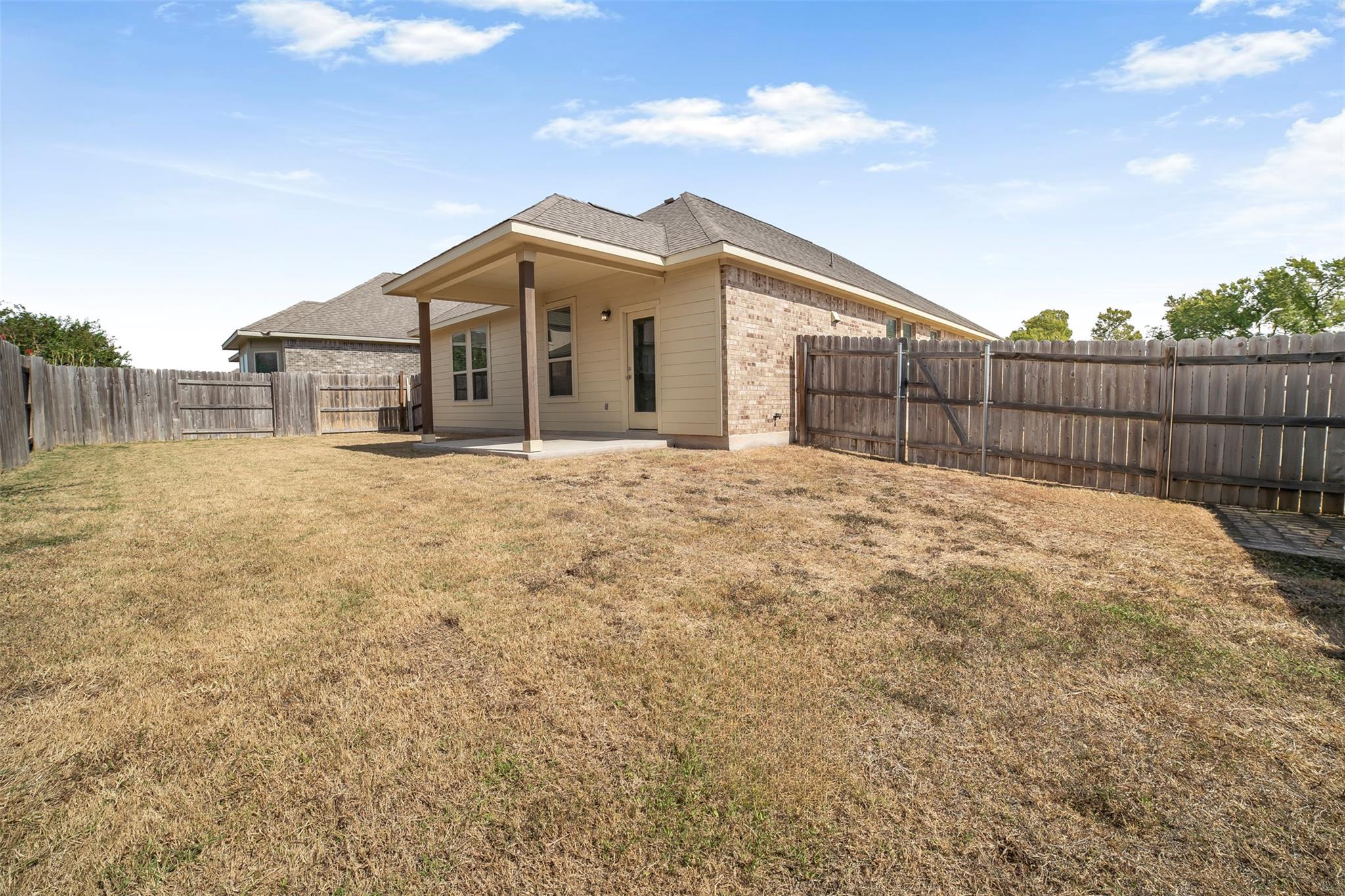 925 Centerra Hills Cir, Round Rock, TX 78665