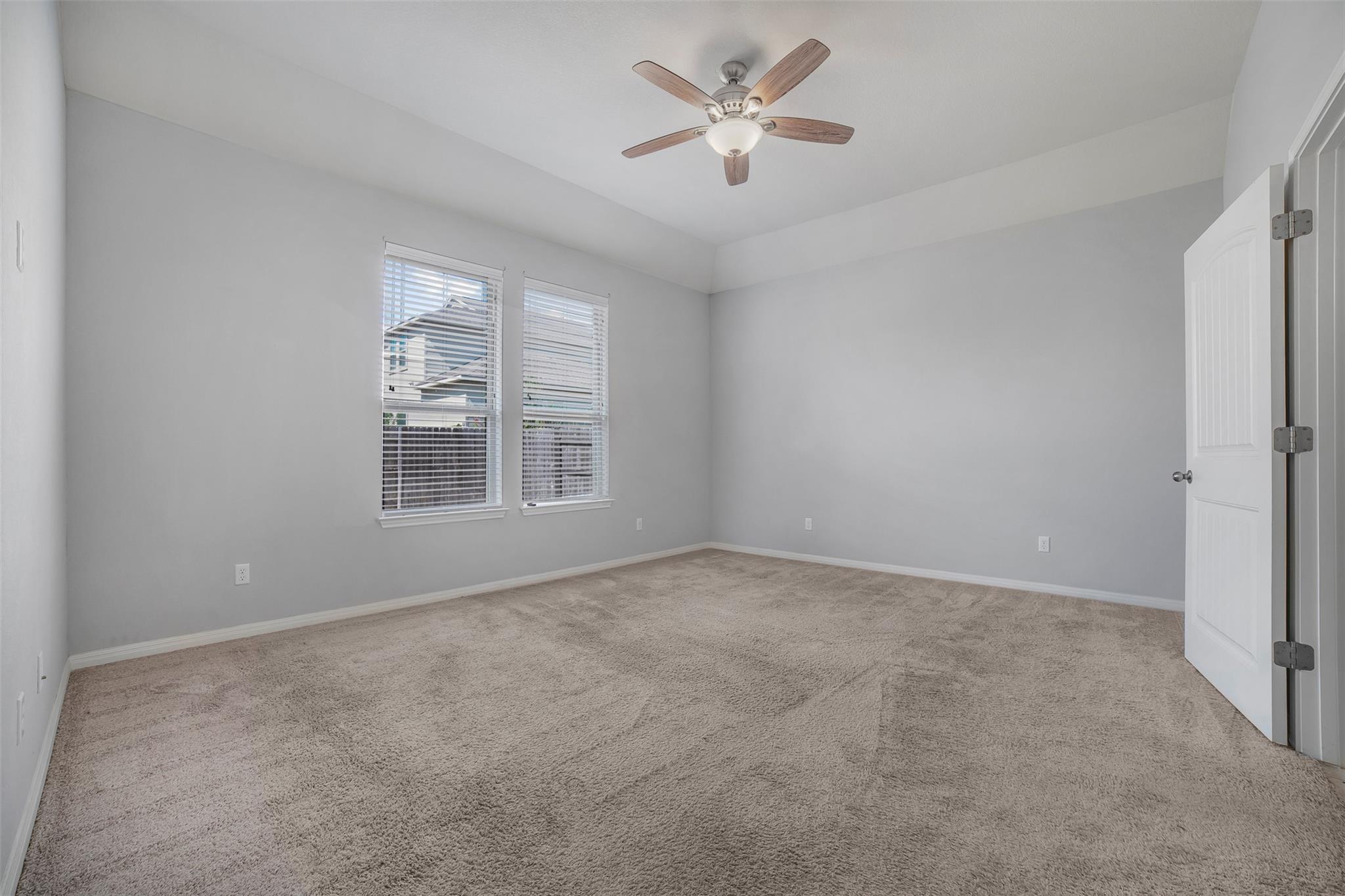 925 Centerra Hills Cir, Round Rock, TX 78665