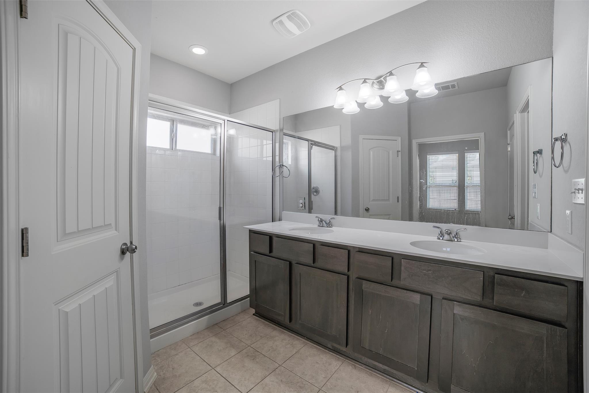 925 Centerra Hills Cir, Round Rock, TX 78665