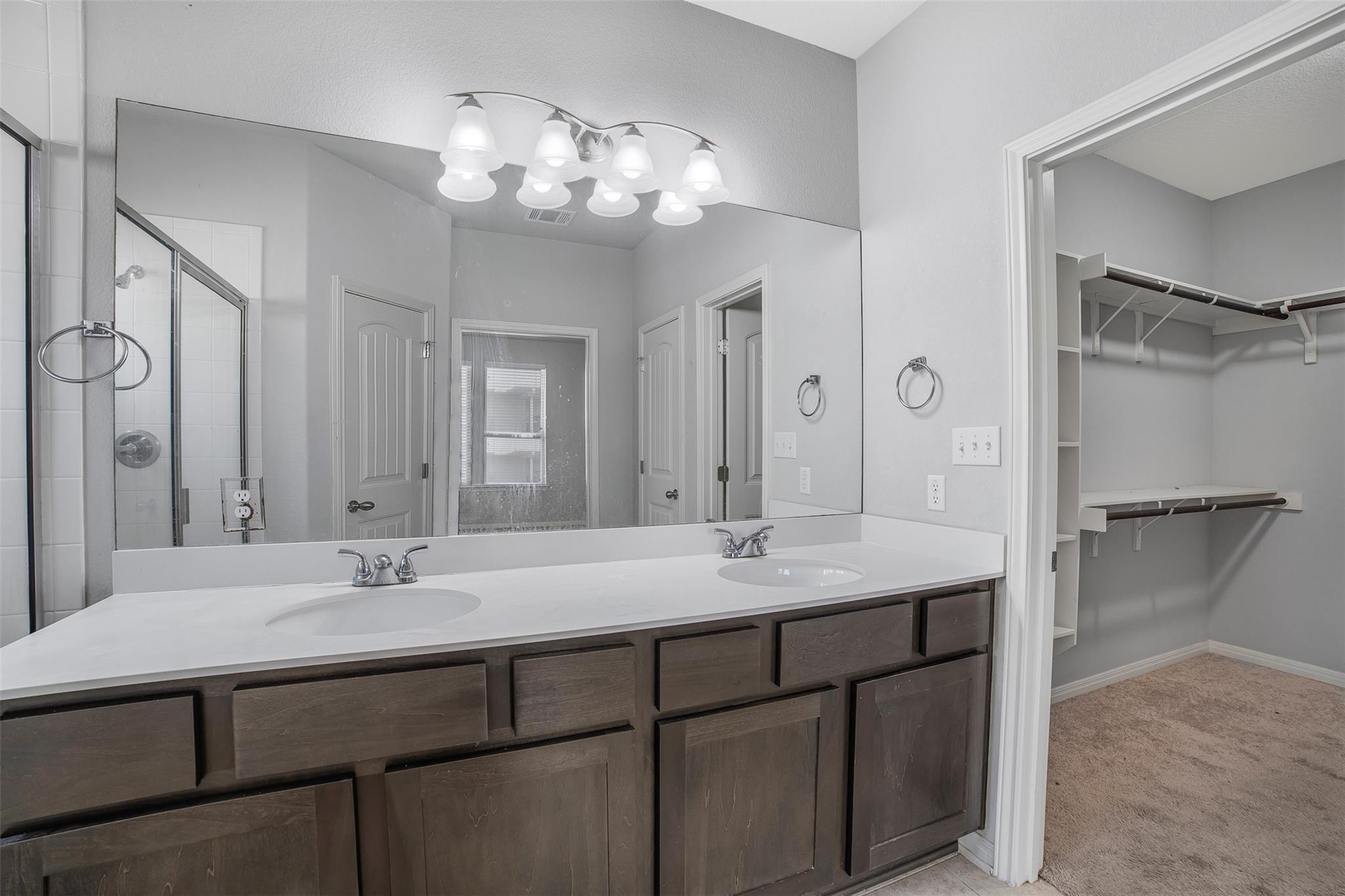 925 Centerra Hills Cir, Round Rock, TX 78665