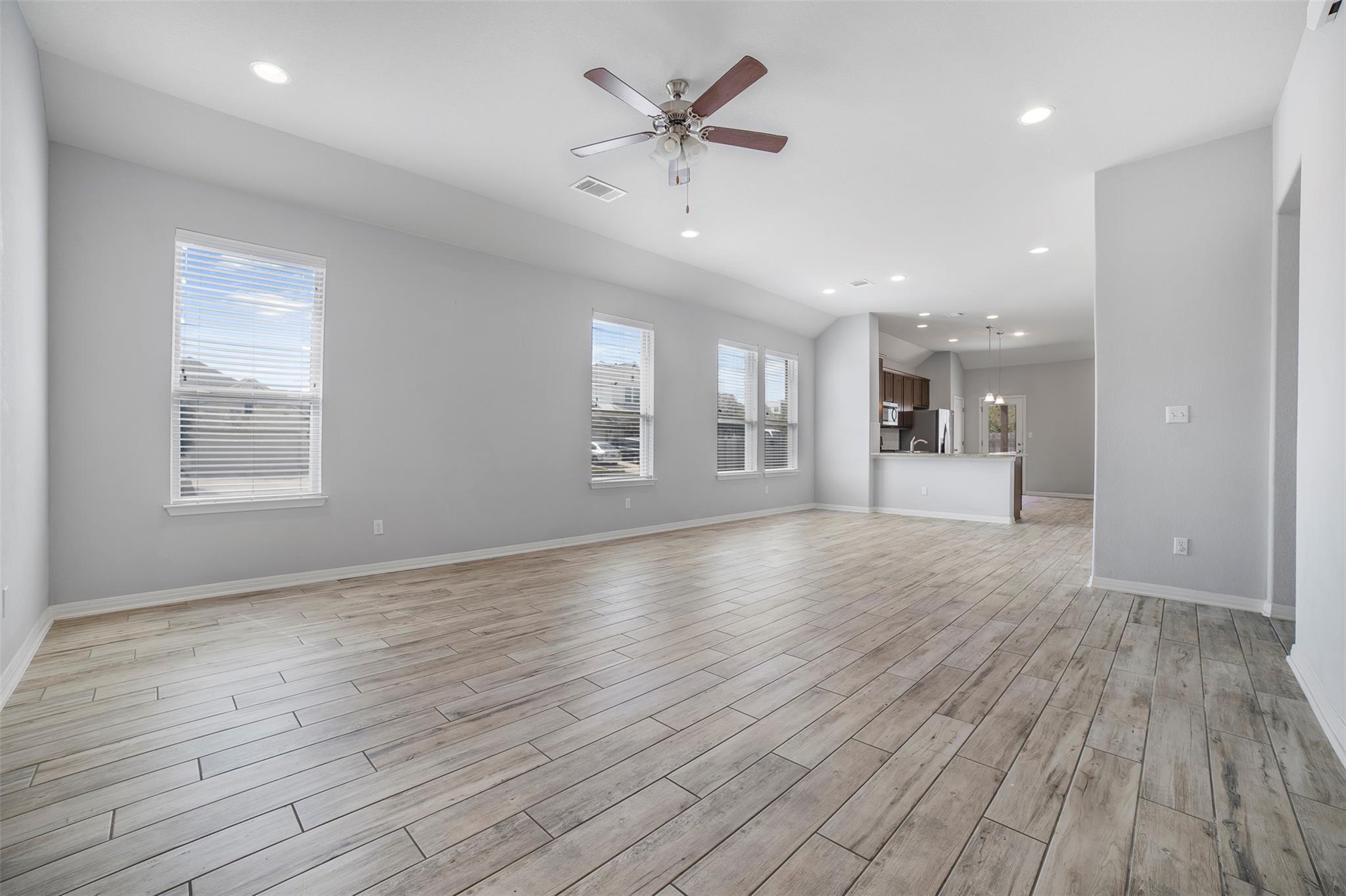 925 Centerra Hills Cir, Round Rock, TX 78665