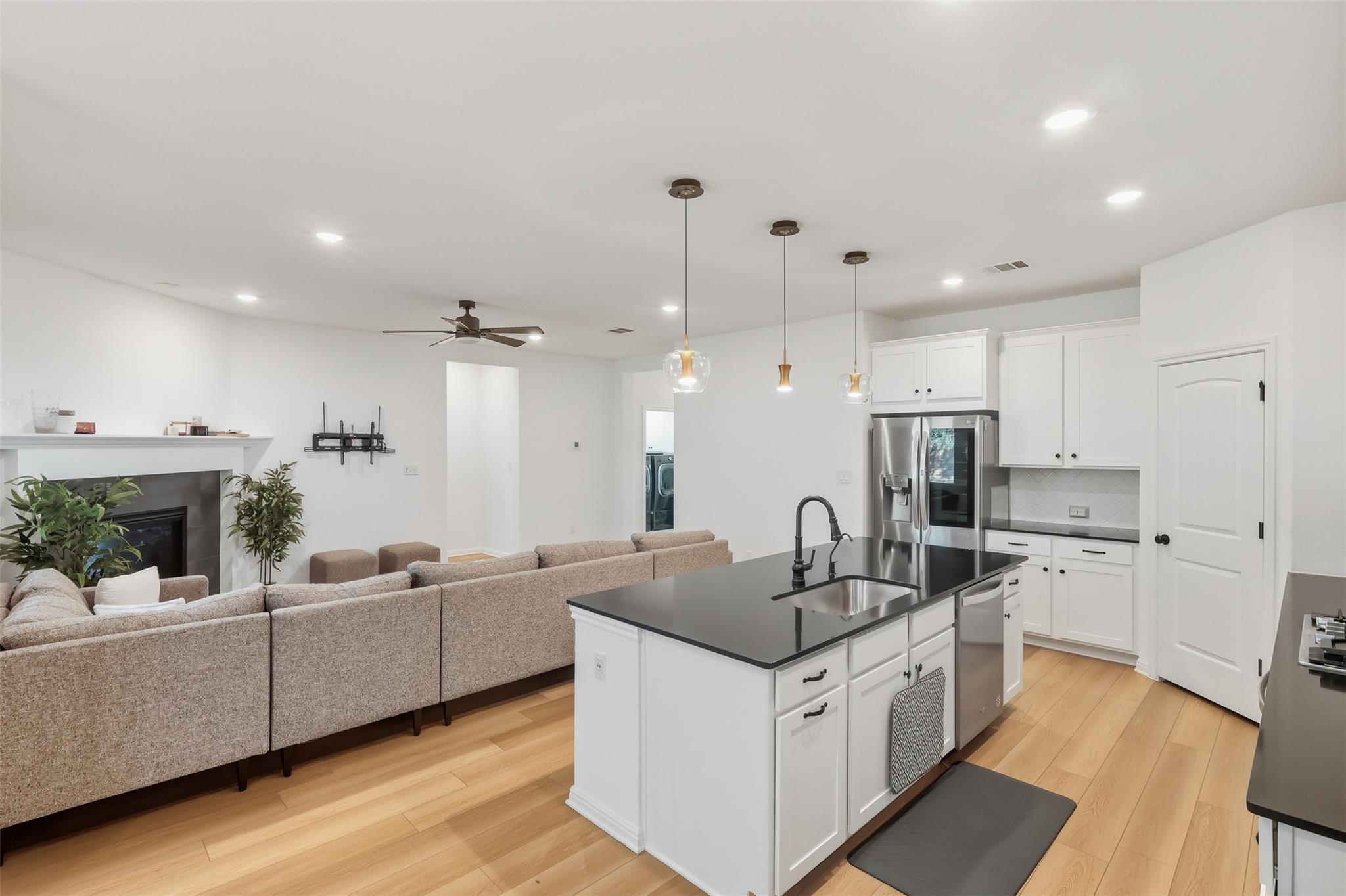 2701 Emerson Trl, Leander, TX 78641