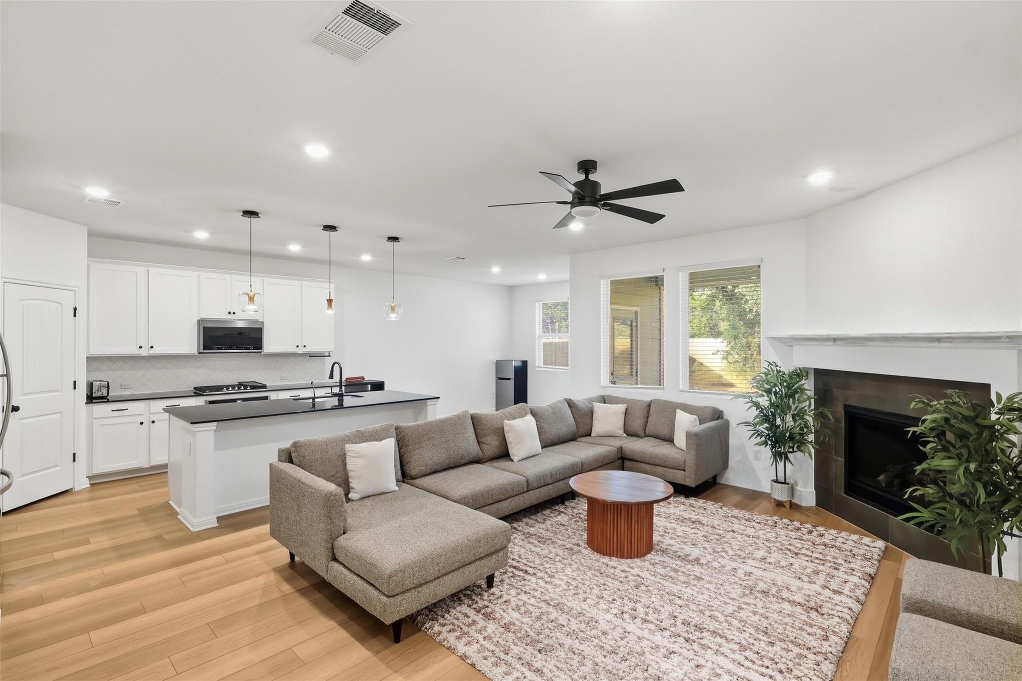 2701 Emerson Trl, Leander, TX 78641