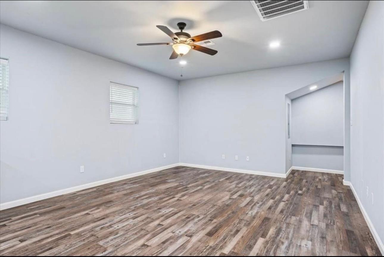 117 Emma St # B, Bartlett, TX 76511