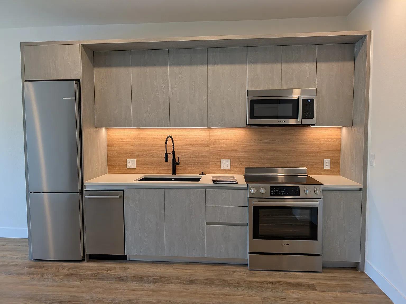 4315 S Congress Ave # 233, Austin, TX 78745